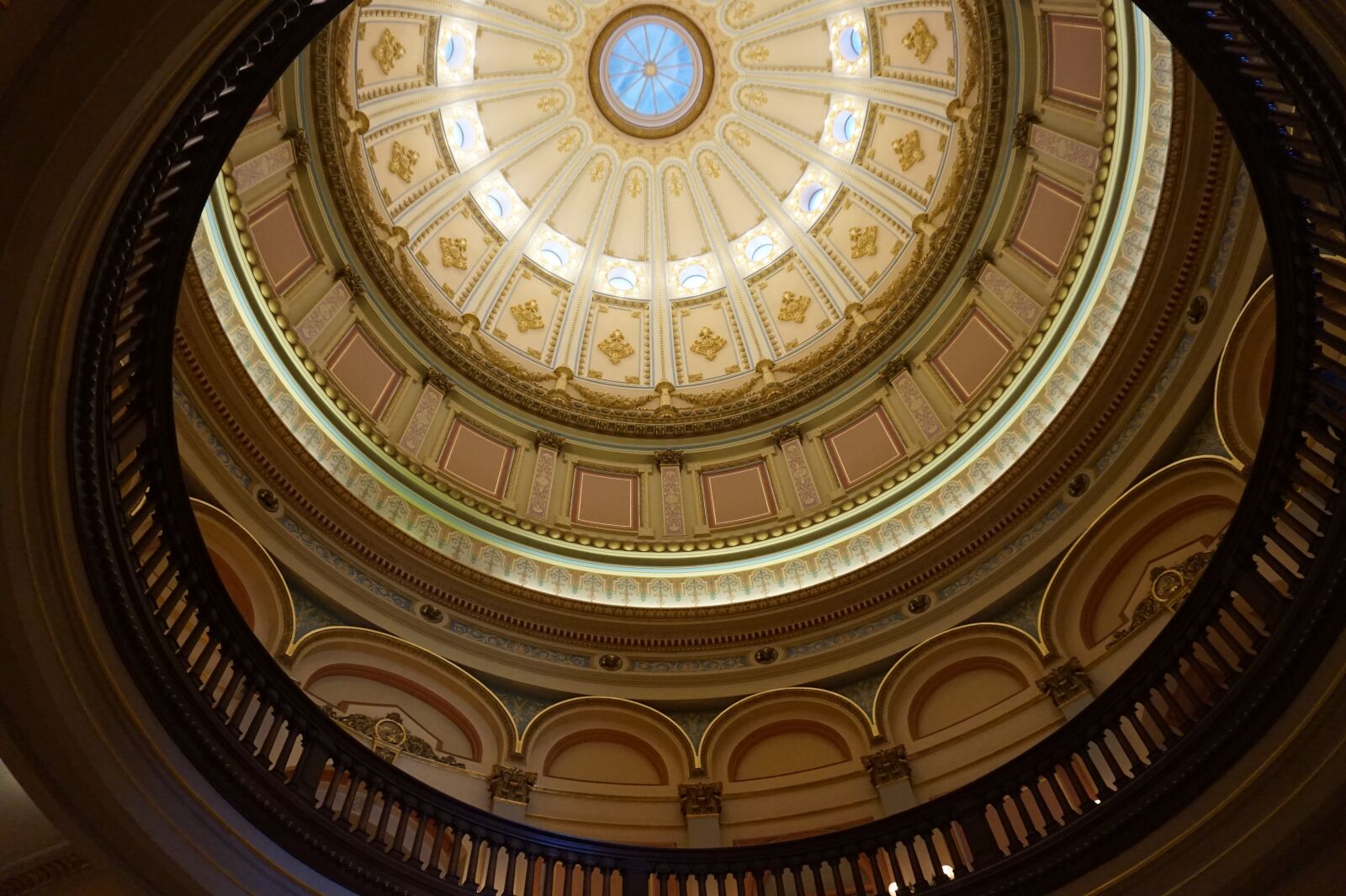 Sony Alpha a5000 (ILCE 5000) sample photo. Sacramento, legislature, california photography