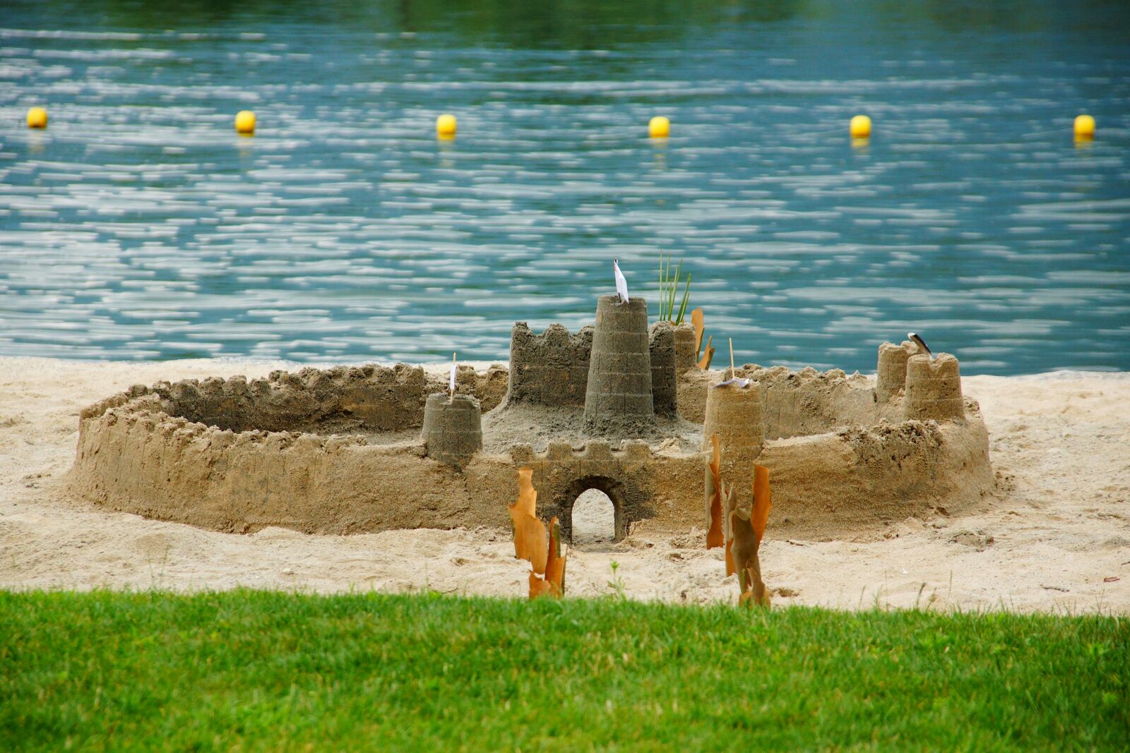 Sony SLT-A77 sample photo. Sand, sandburg, water photography