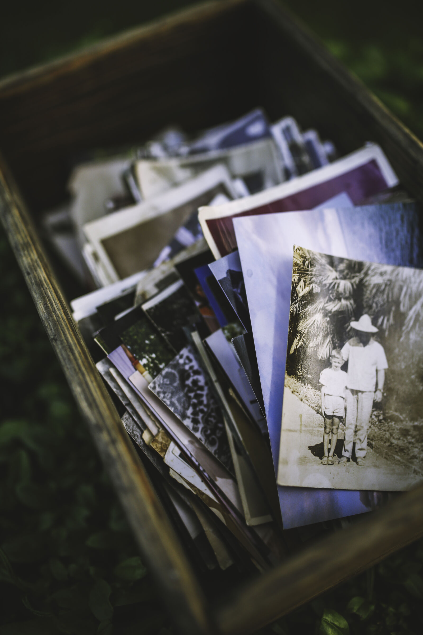 Canon EOS 6D + Sigma 35mm F1.4 DG HSM Art sample photo. Old, photos, in, the photography