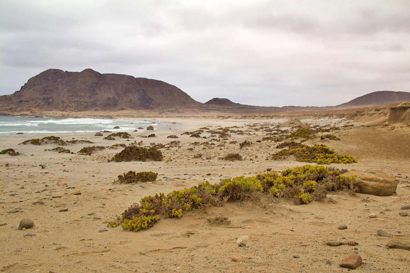 Canon EOS 600D (Rebel EOS T3i / EOS Kiss X5) sample photo. Chile, coast, nature photography