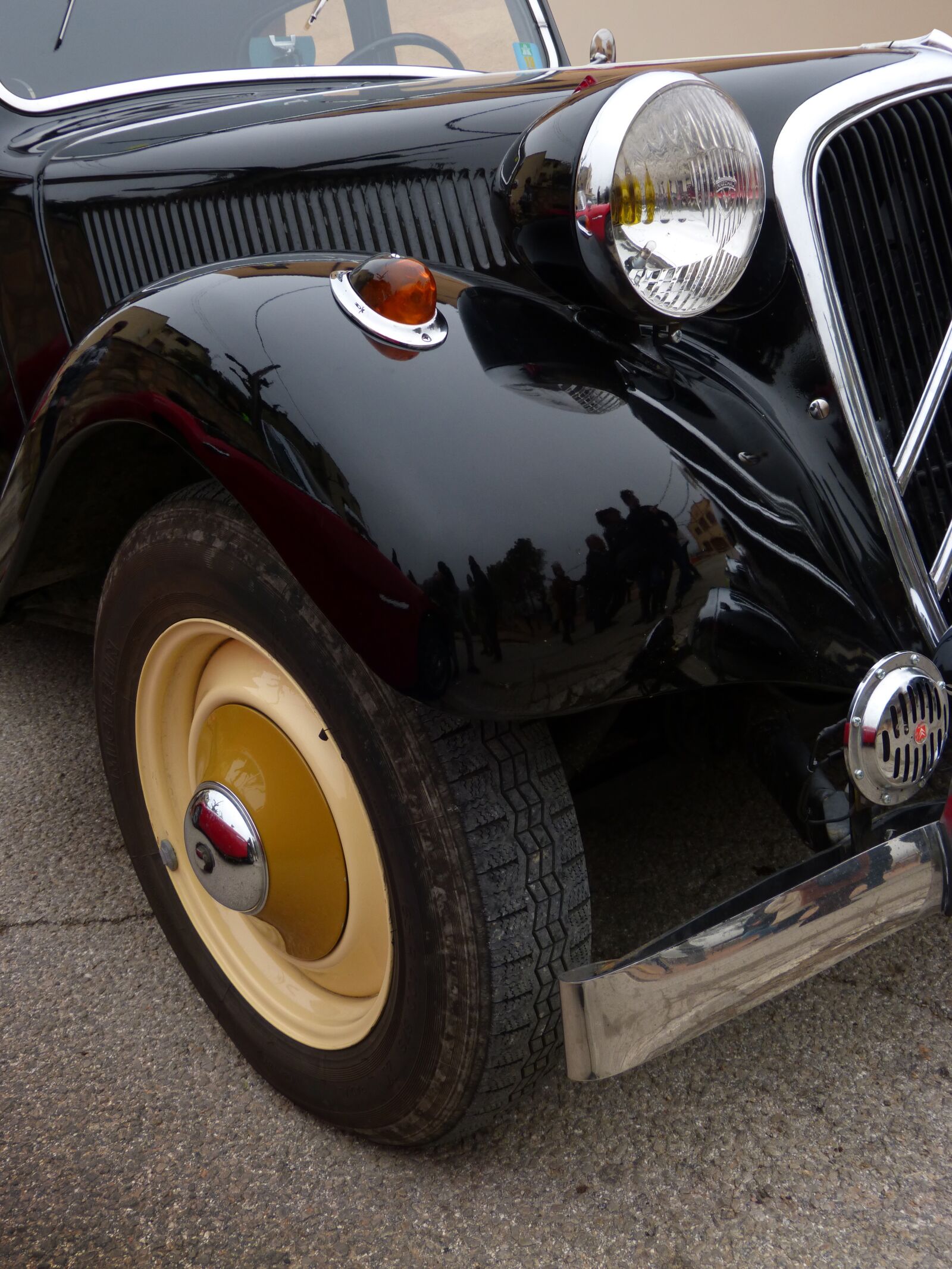 Panasonic DMC-FZ62 sample photo. Car, old, classic photography