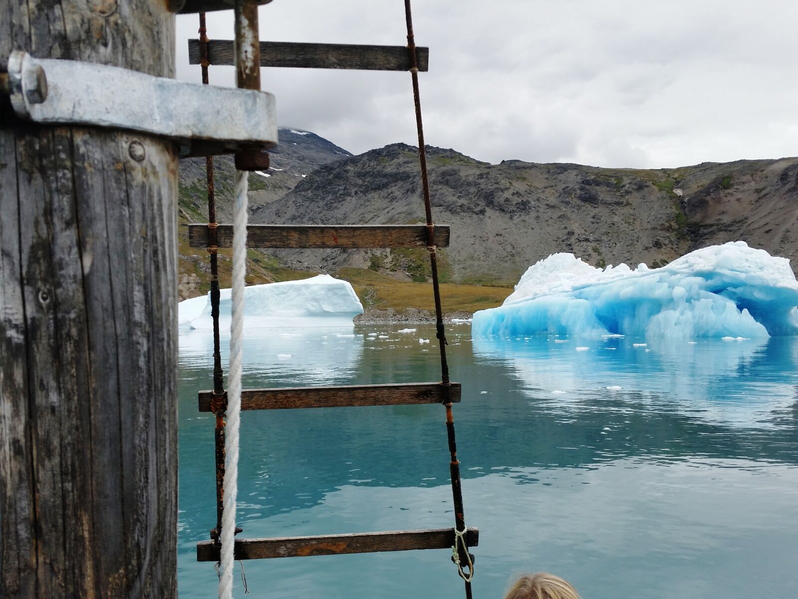 Samsung Galaxy S5 sample photo. Greenland, sailing, icebergs photography