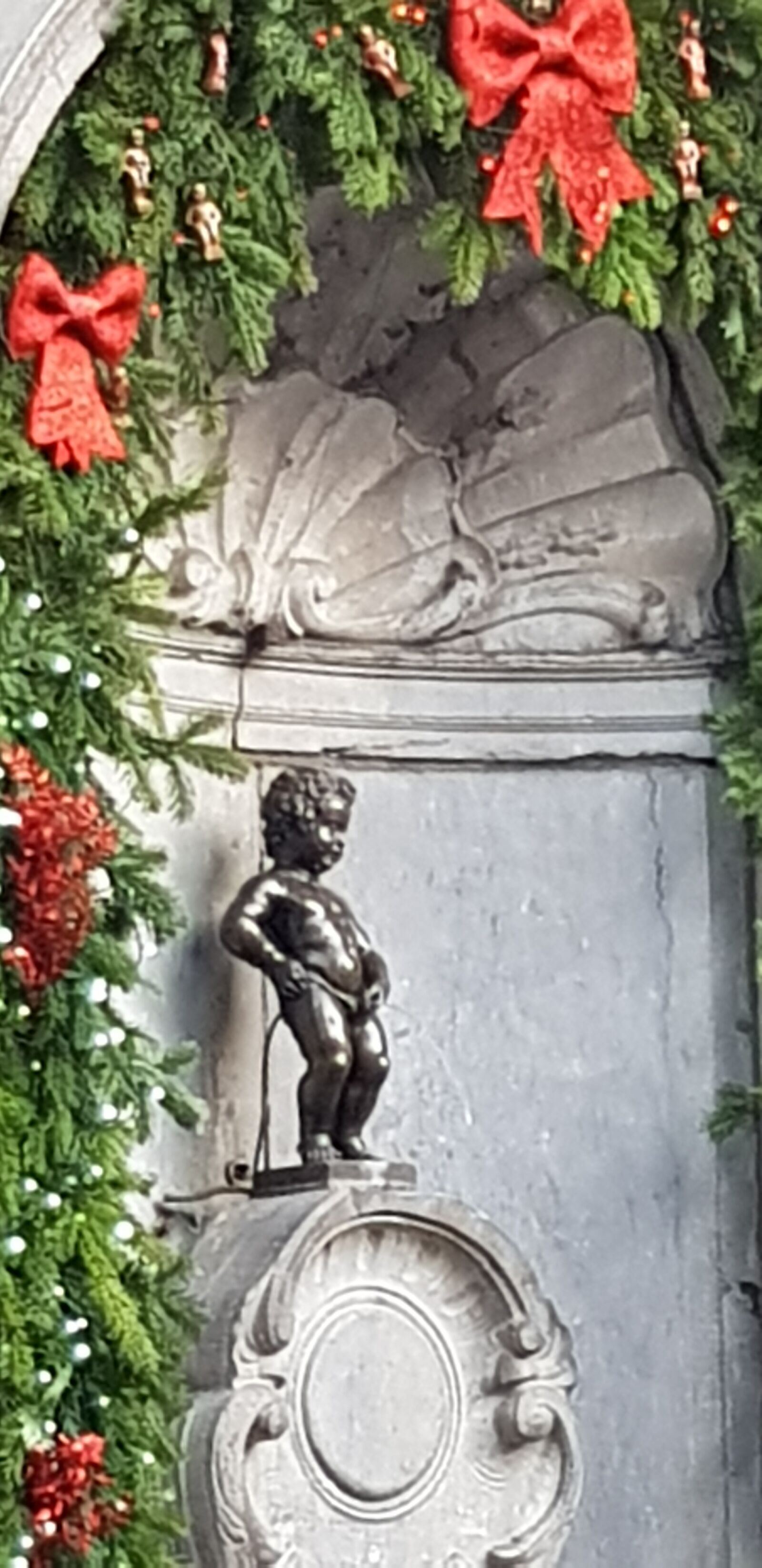 Samsung Galaxy S8 sample photo. Manneken pis, brussels, fountain photography