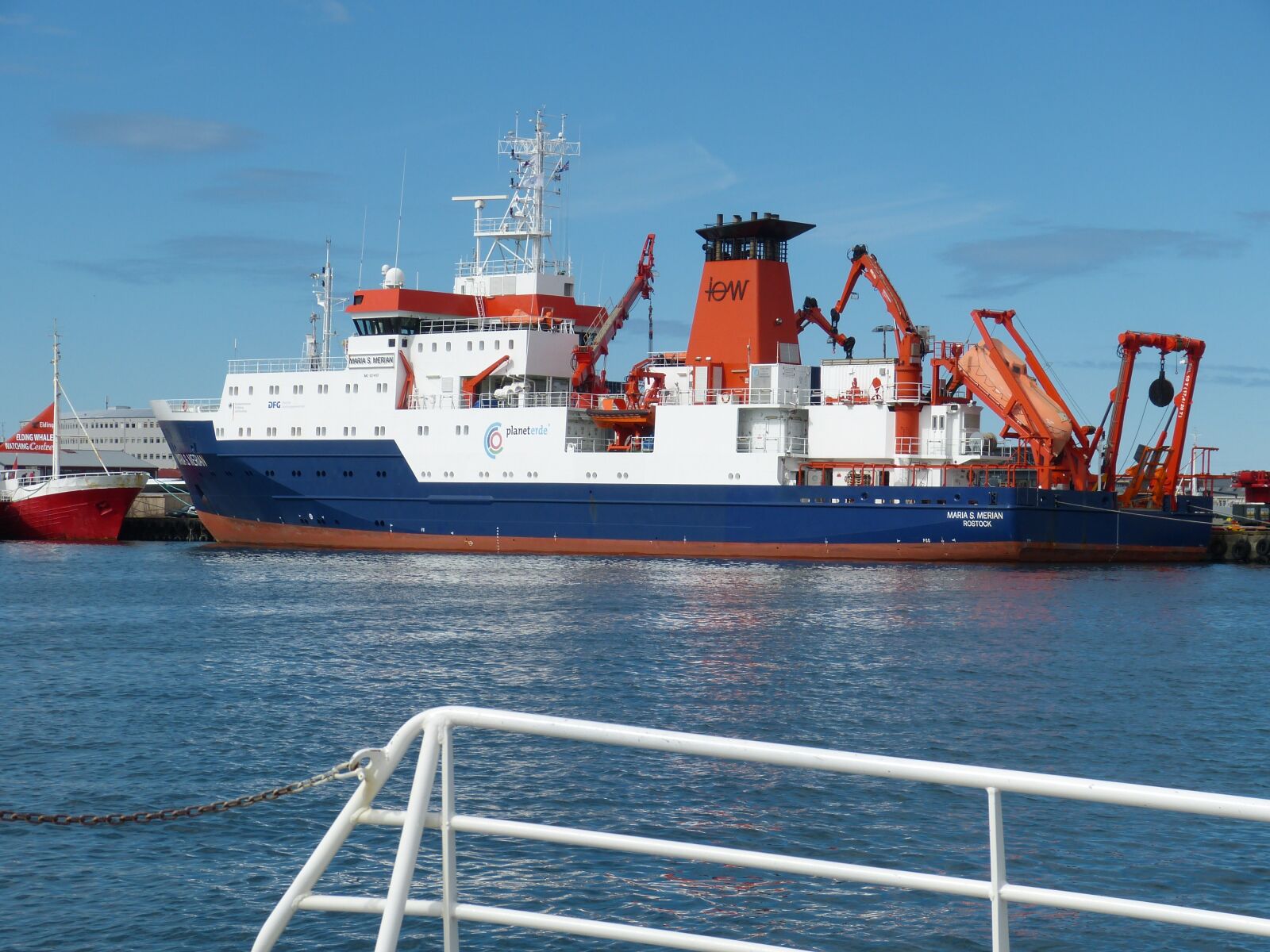 Panasonic Lumix DMC-FZ150 sample photo. Iceland, reykjavik, ship photography