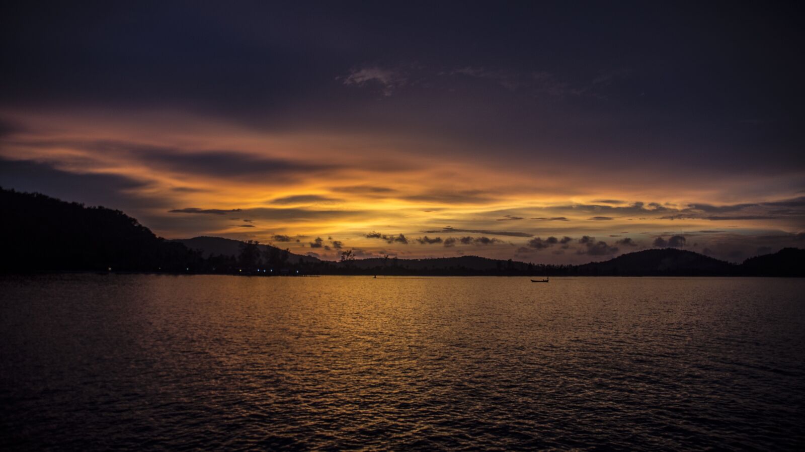 Sony SLT-A55 (SLT-A55V) sample photo. Sunset, bay, abendstimmung photography