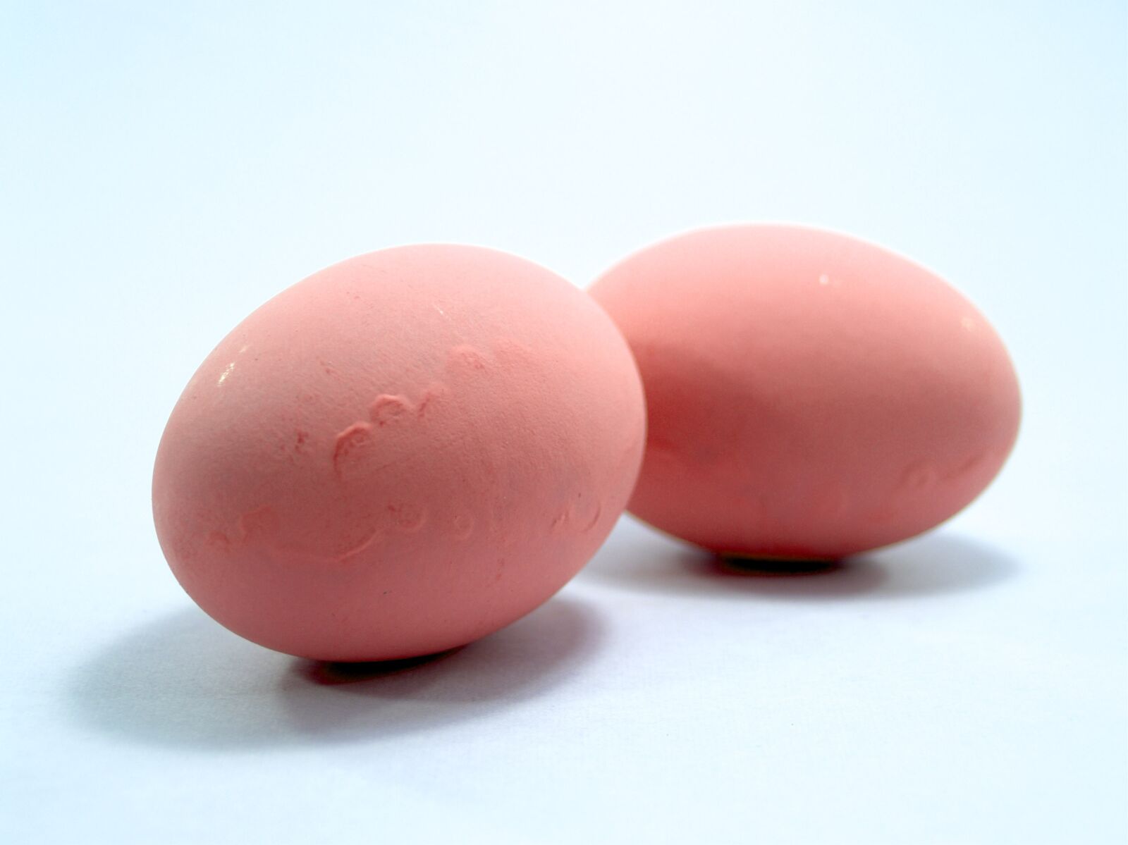 Olympus E-300 (EVOLT E-300) sample photo. Egg, pink, market photography