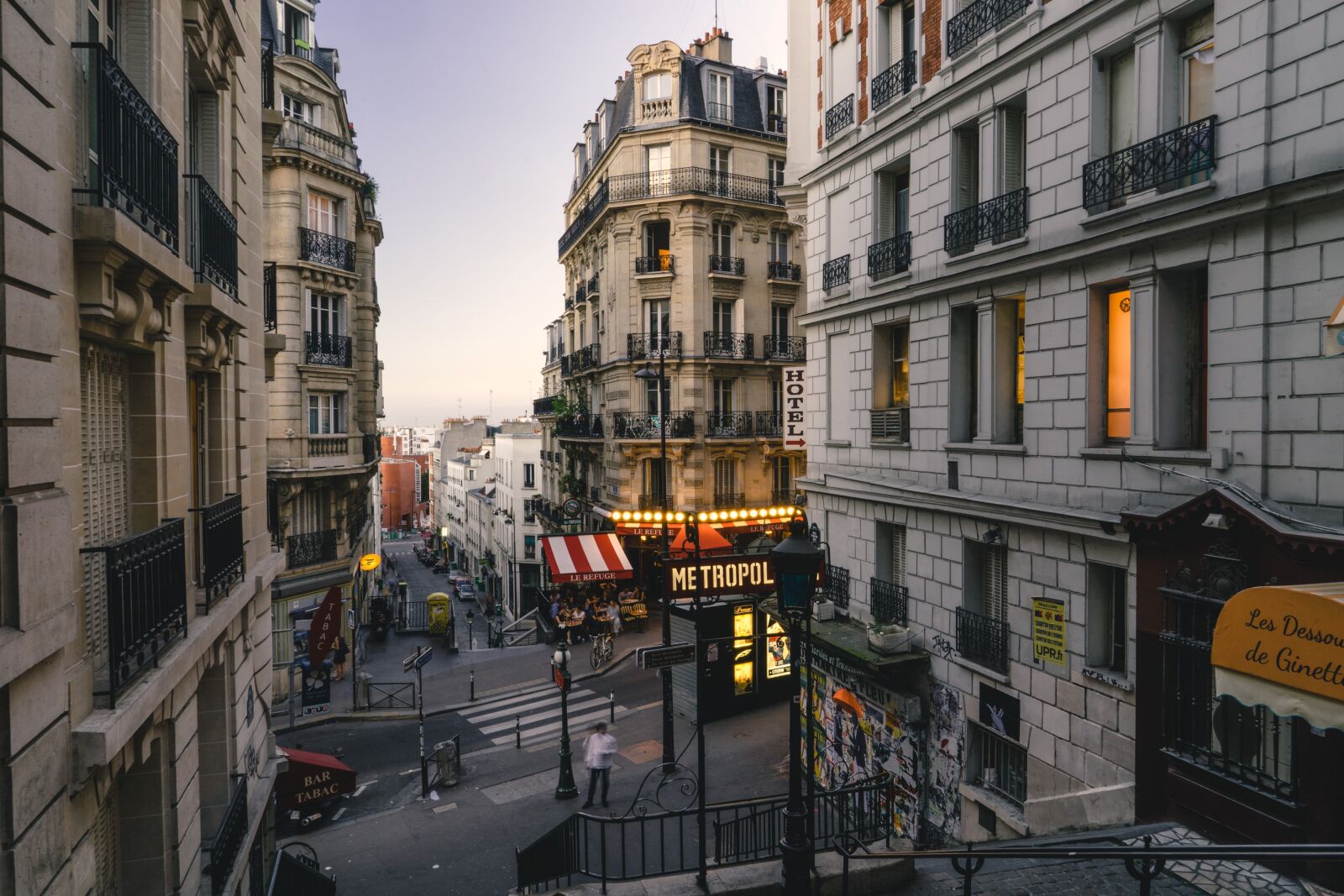 Sony a7 II + Sony Vario Tessar T* FE 24-70mm F4 ZA OSS sample photo. Architecture, buildings, city photography