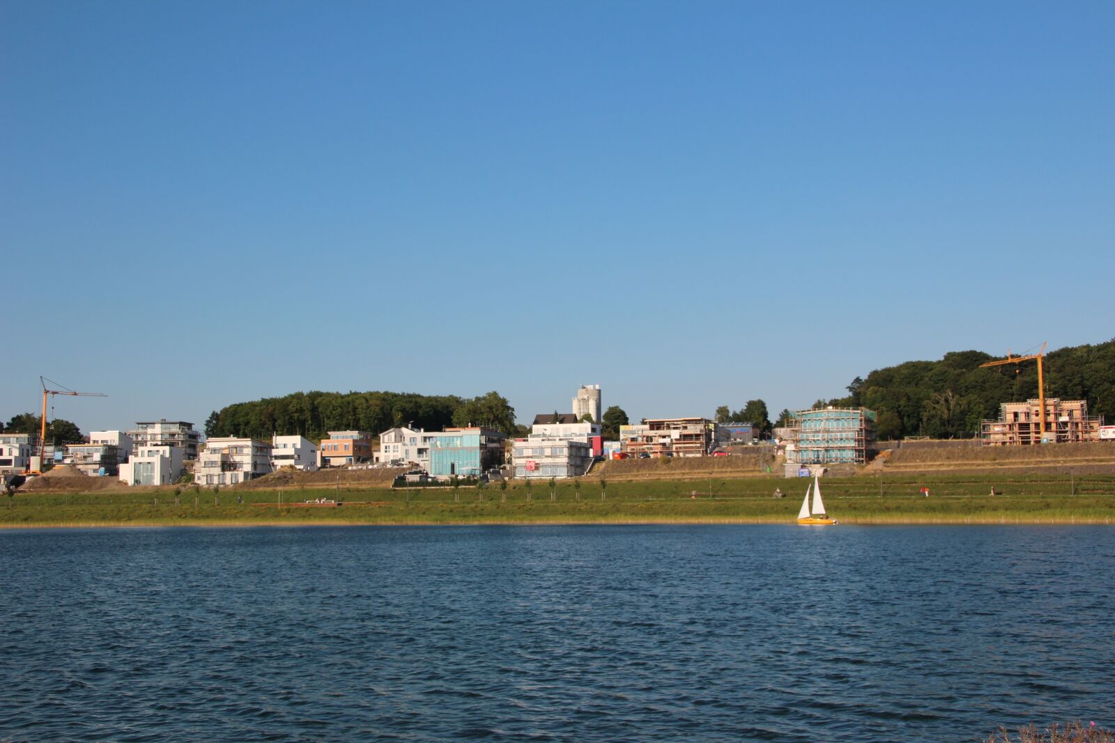 Canon EOS 600D (Rebel EOS T3i / EOS Kiss X5) sample photo. Dortmund, phoenix lake, build photography
