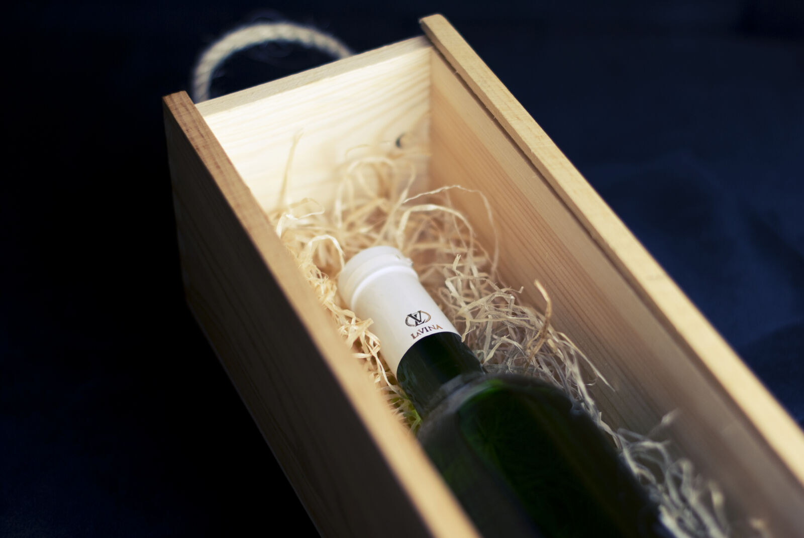 Nikon D60 sample photo. Alcohol, bottle, wine photography