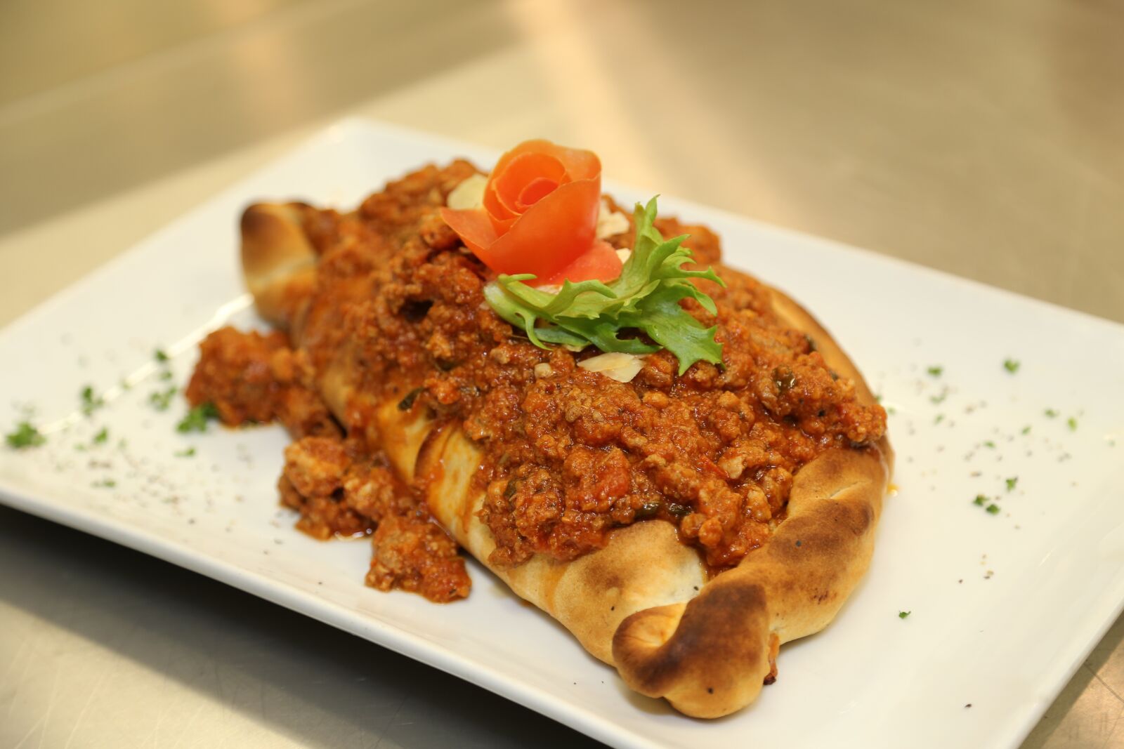 Canon EOS 6D + Canon EF 24-105mm F4L IS USM sample photo. Pide, menu, food photography