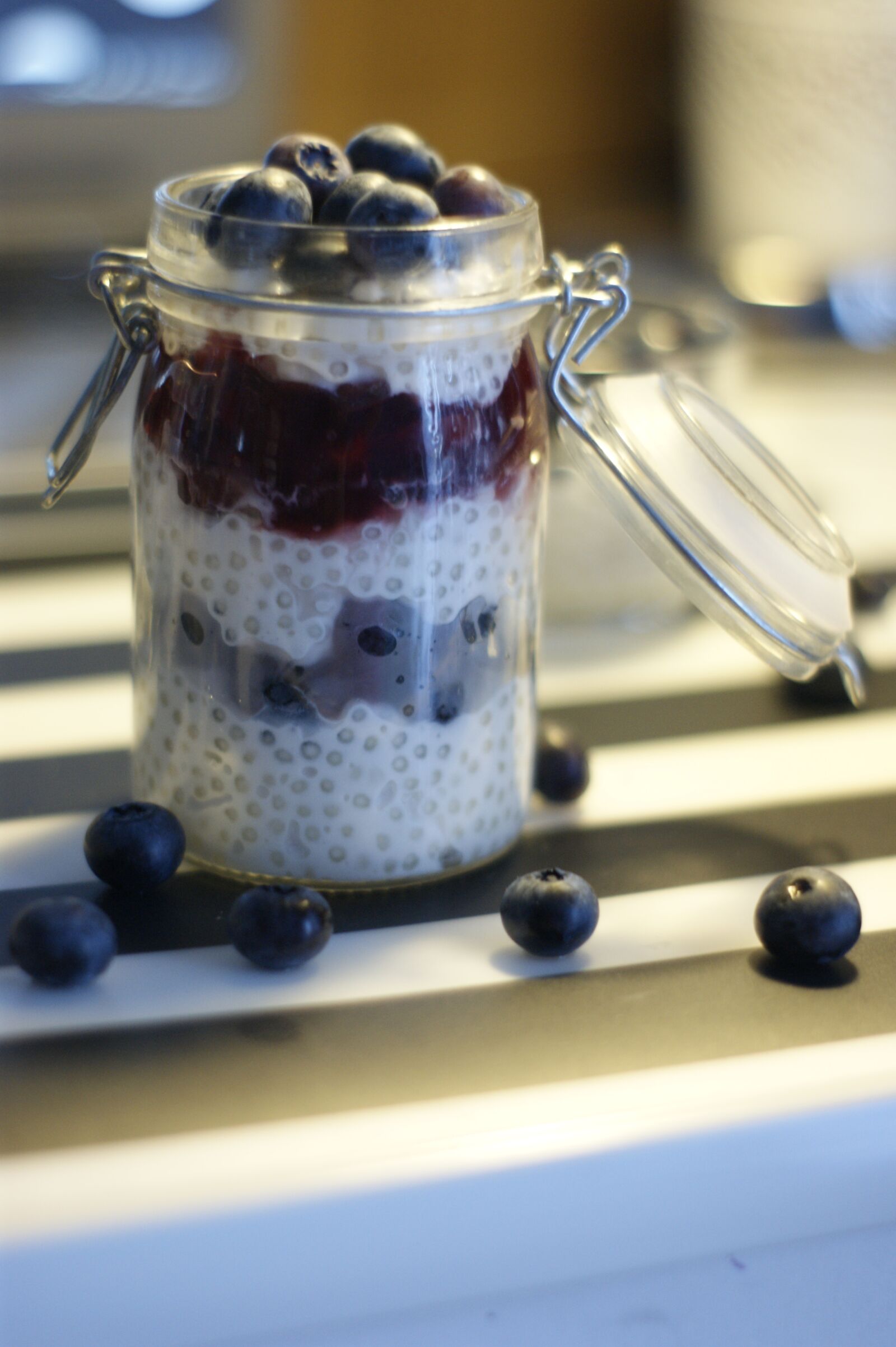 Sony Alpha DSLR-A290 sample photo. Blackberry, blueberry, healthy photography