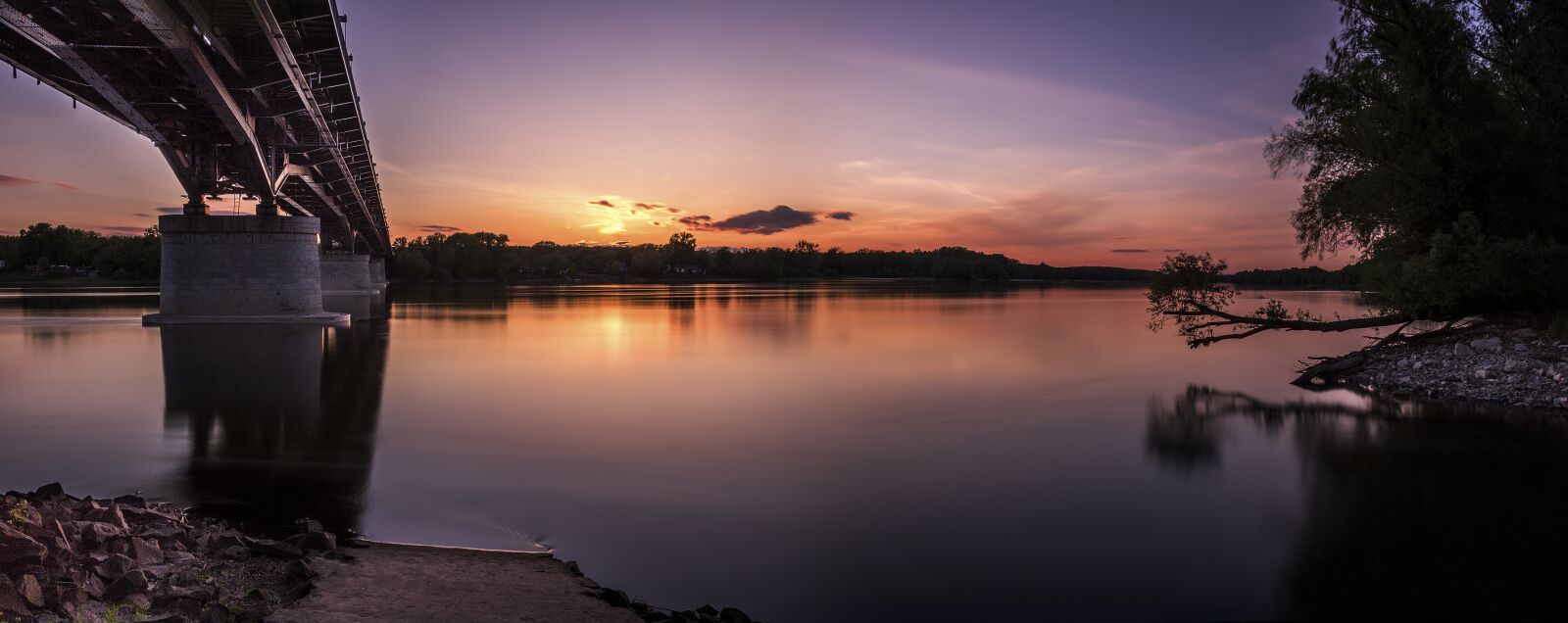 Canon EOS 750D (EOS Rebel T6i / EOS Kiss X8i) sample photo. Backlit, bridge, dawn photography