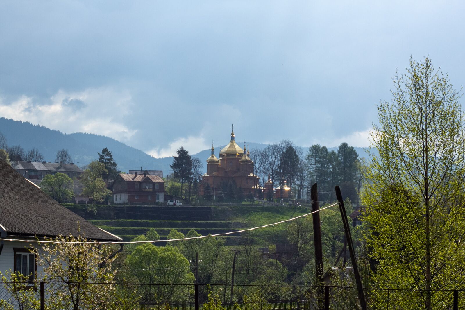 Canon EOS 60D + Canon EF 50mm F1.8 II sample photo. Church, the carpathians, architecture photography