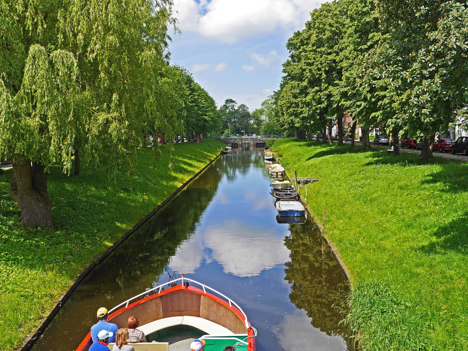 Panasonic Lumix DMC-GH3 sample photo. Friedrichstadt, channel, canal photography