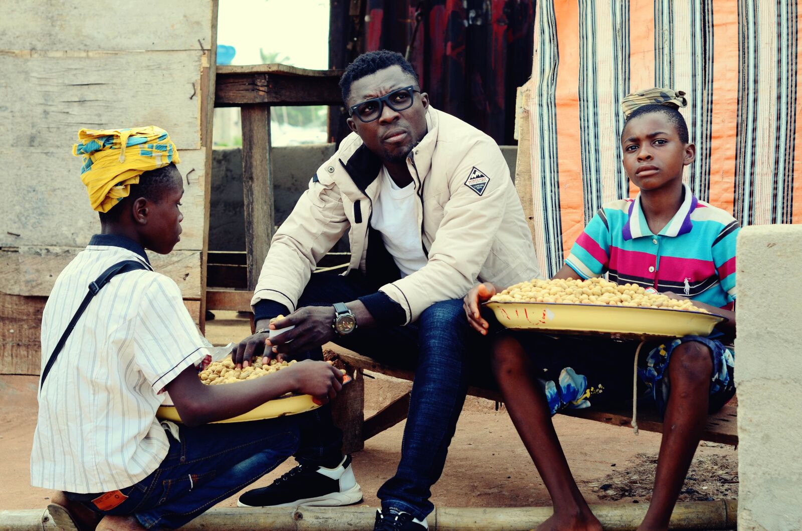 Nikon D5100 sample photo. Seller, africa, street photography