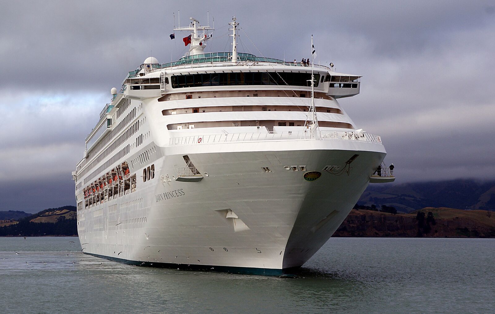 Sony Alpha DSLR-A300 sample photo. Ship, cruise, vessel photography