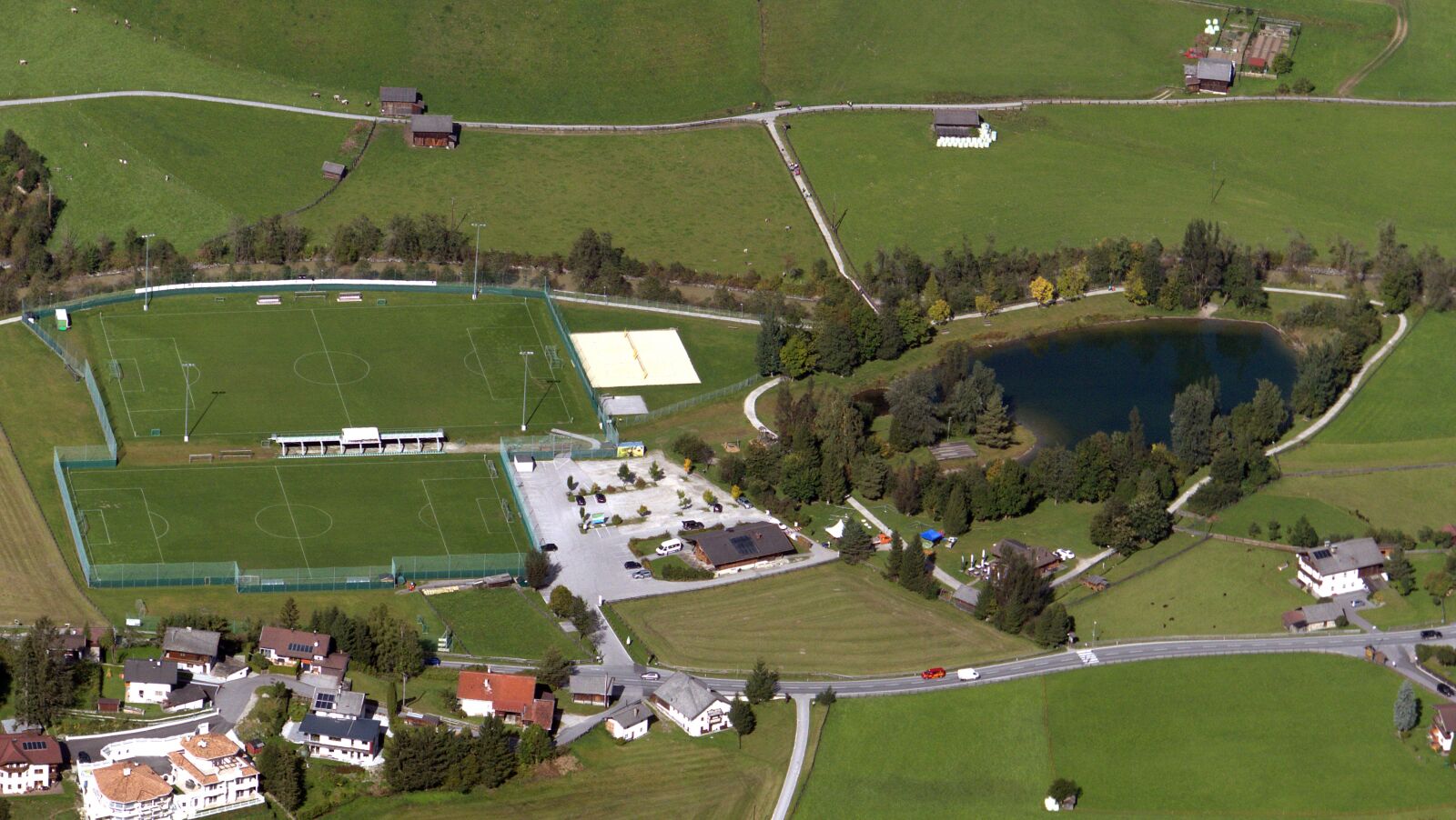 Panasonic Lumix DMC-FZ200 sample photo. Landscape, football pitch, leisure photography
