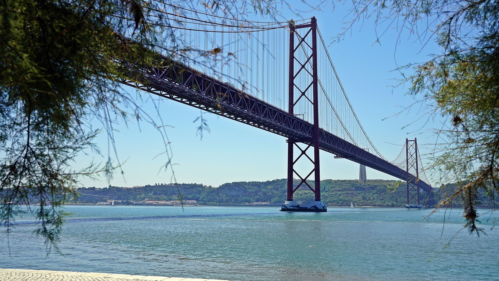 Sony a7R II + Sony FE 24-70mm F2.8 GM sample photo. Bridge, steel, structure photography
