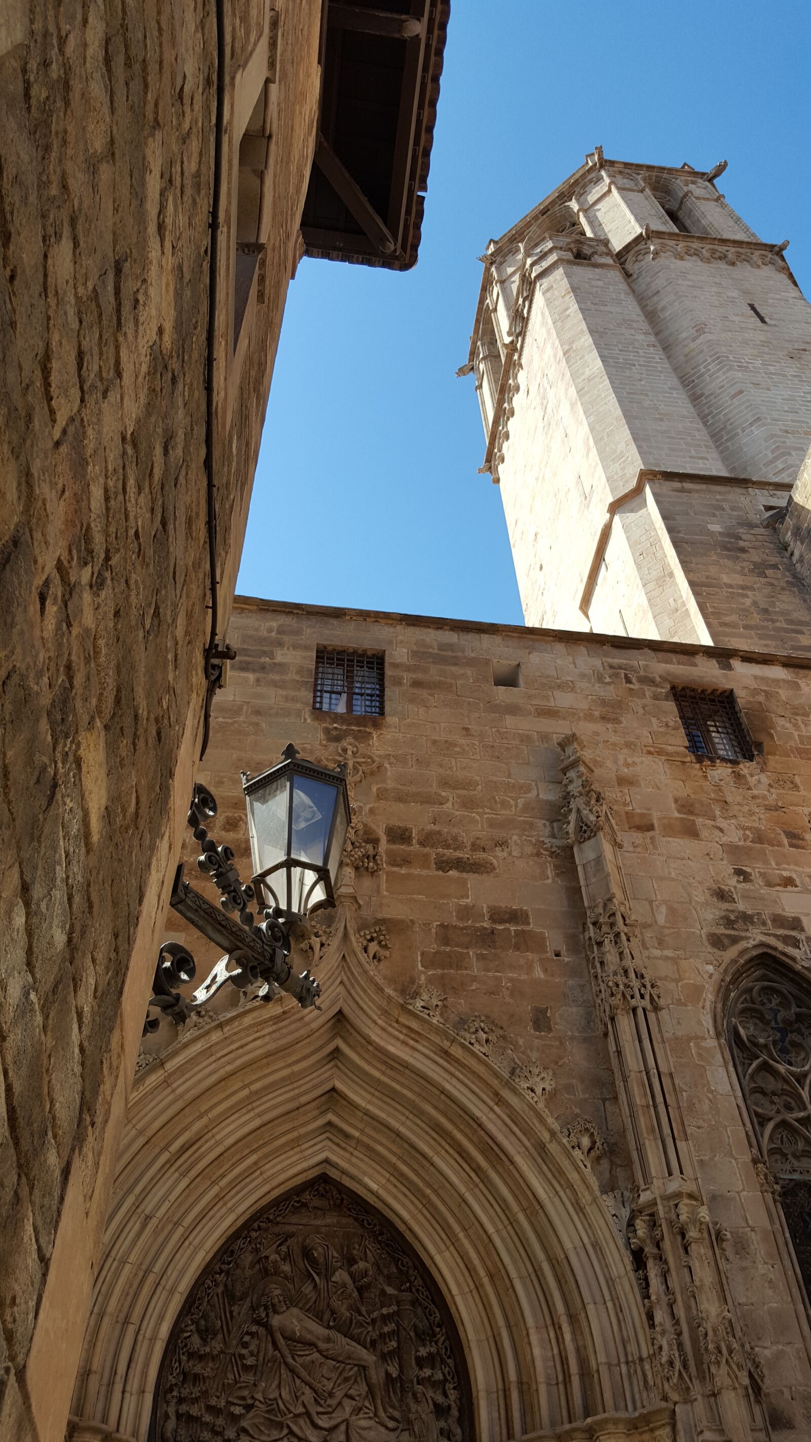 Samsung Galaxy S6 sample photo. Barcelona, cathedral, street photography
