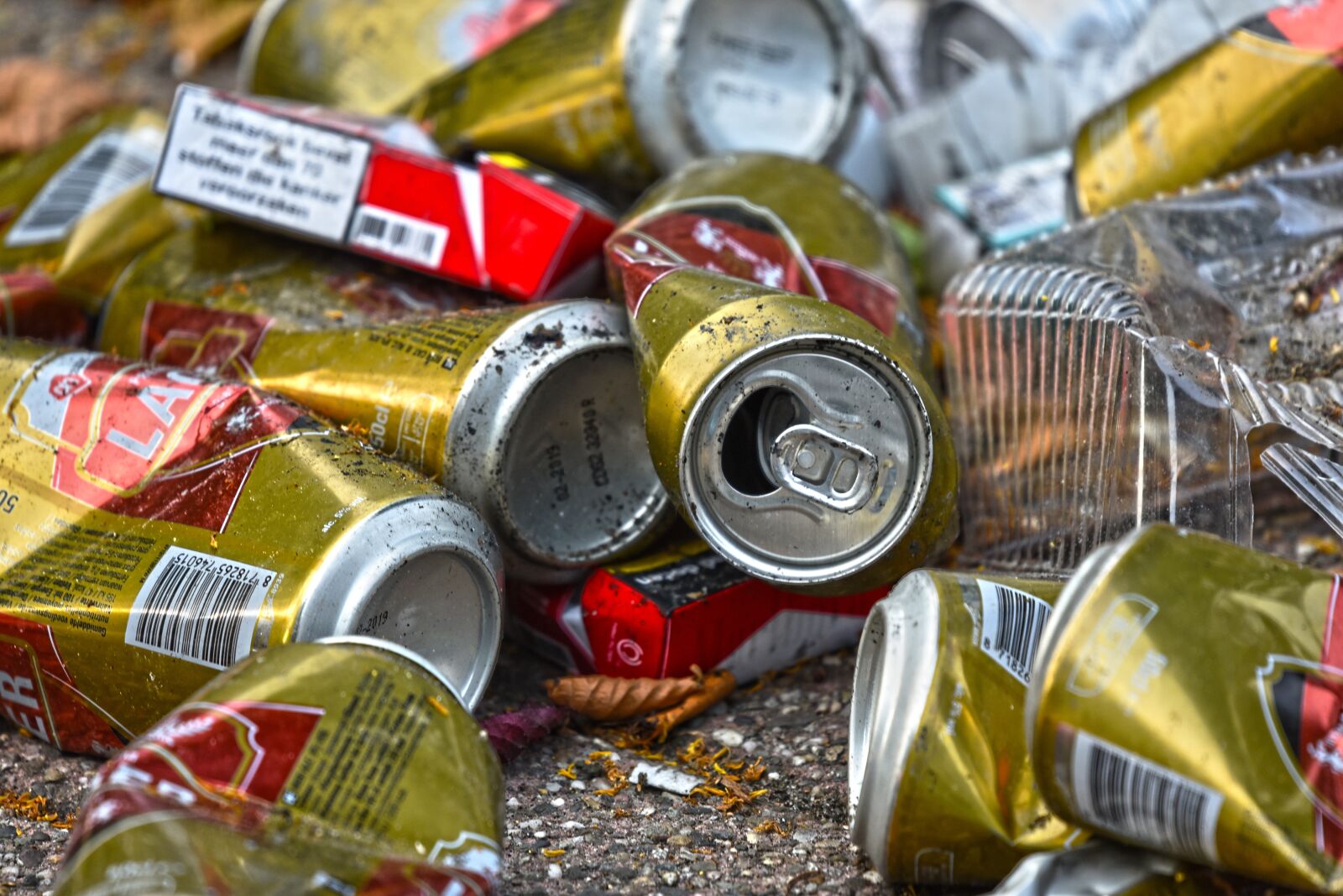 Nikon D750 sample photo. Can, tin, empty cans photography