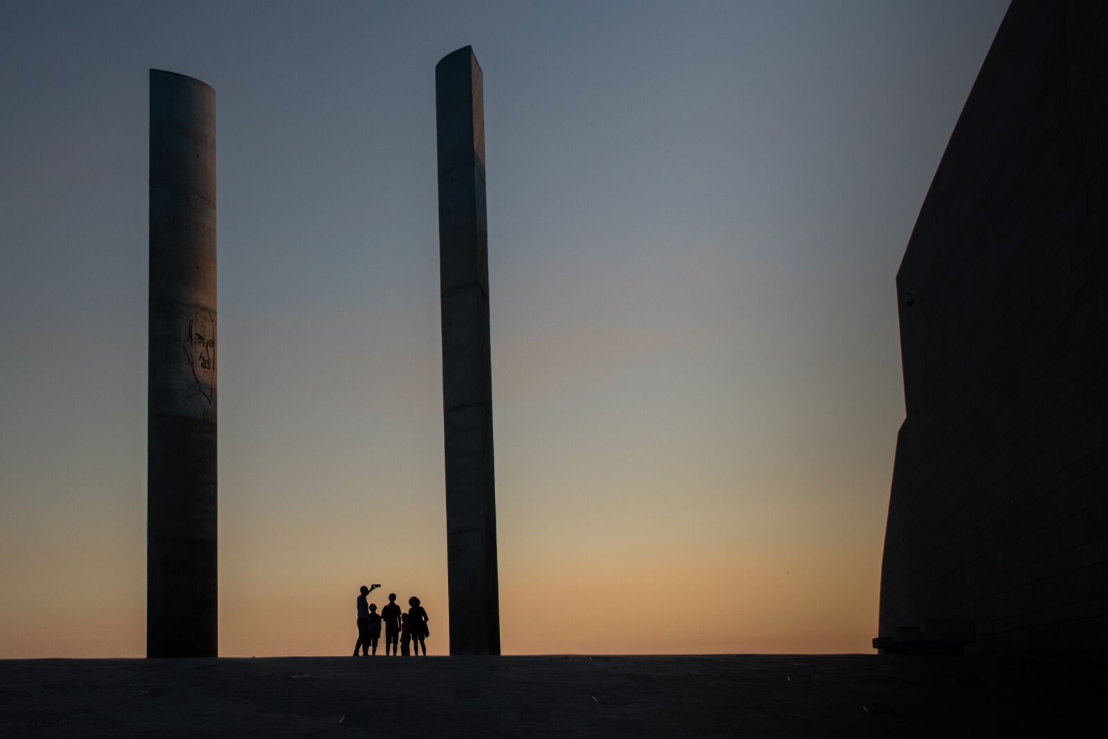 Nikon D5600 sample photo. Sunset, family, lisbon photography