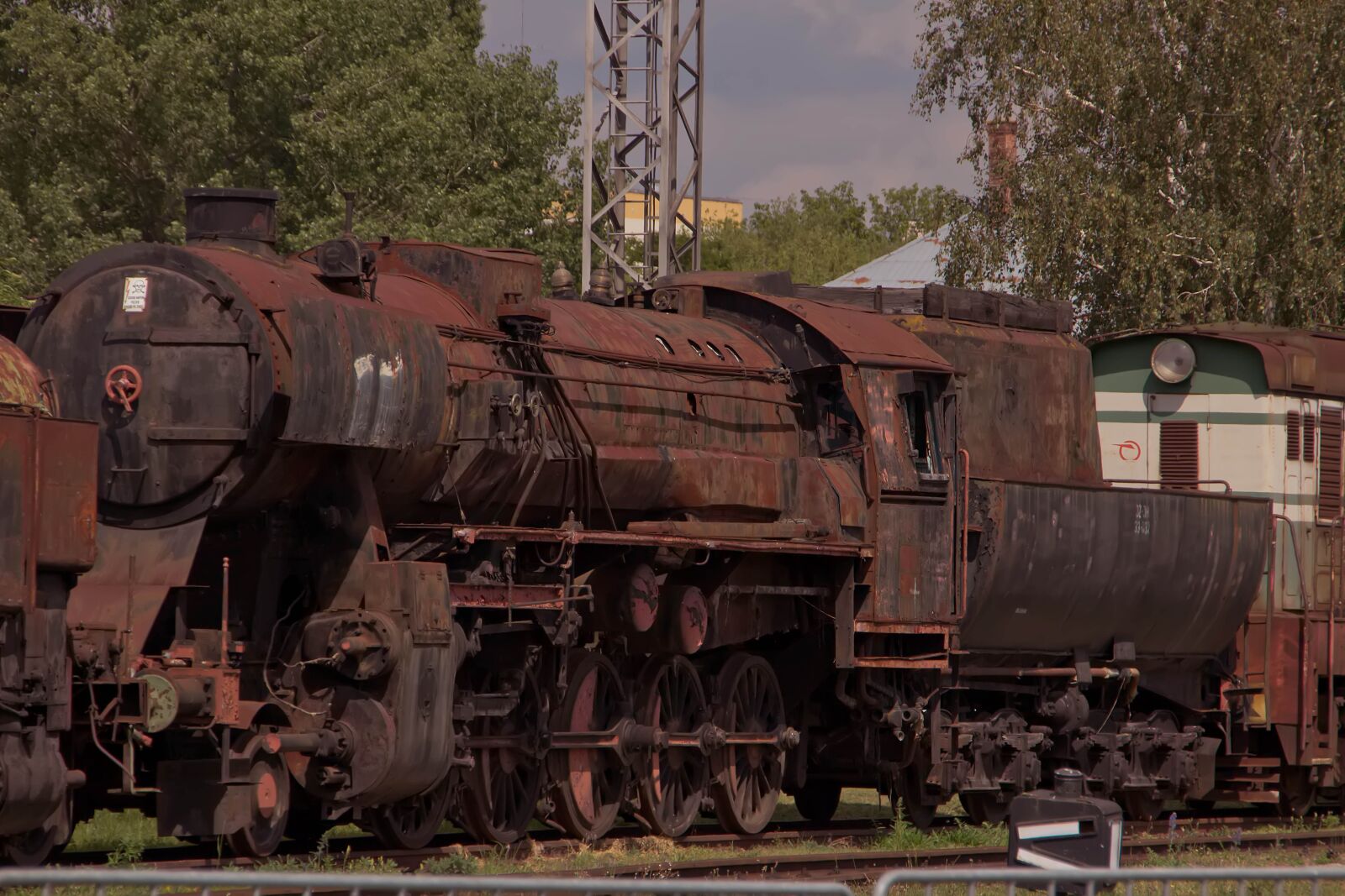 Canon EOS 600D (Rebel EOS T3i / EOS Kiss X5) sample photo. Train, wagons, steam locomotive photography