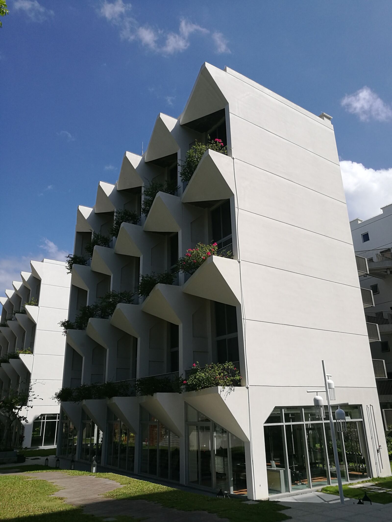 HUAWEI P9 Plus sample photo. Sanya, the building, apartment photography