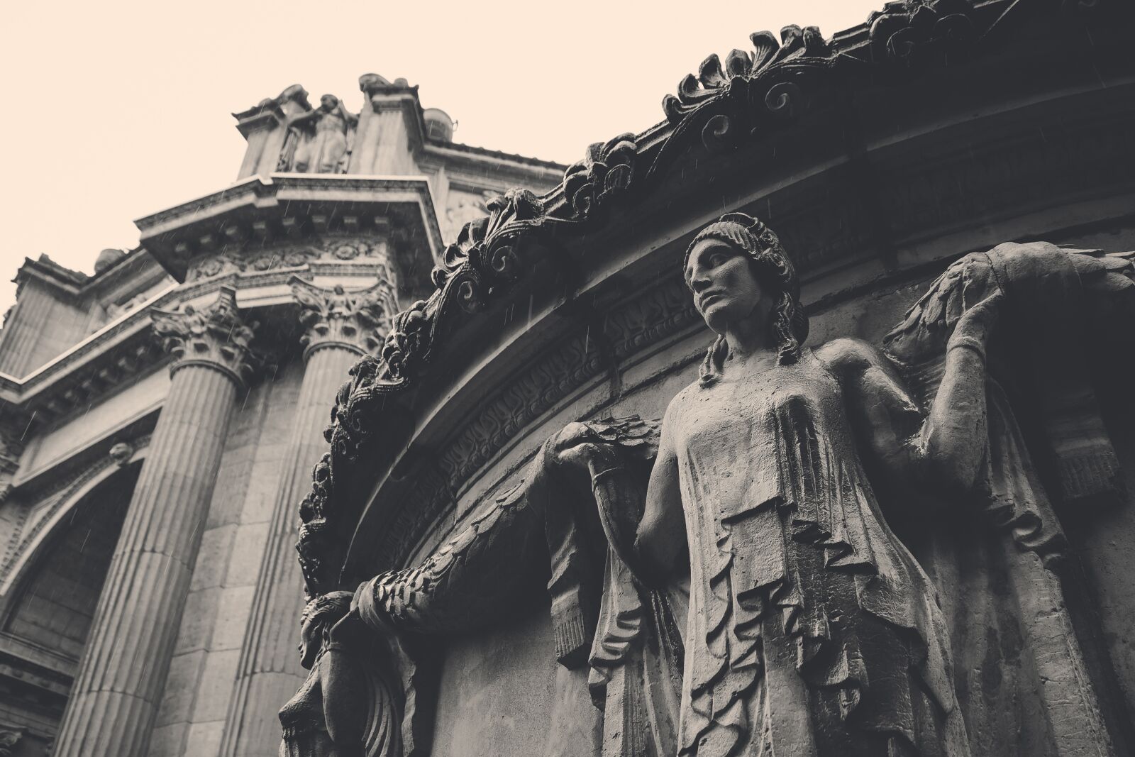 Canon EOS 6D + Canon EF 24-105mm F4L IS USM sample photo. Ancient, architecture, art photography