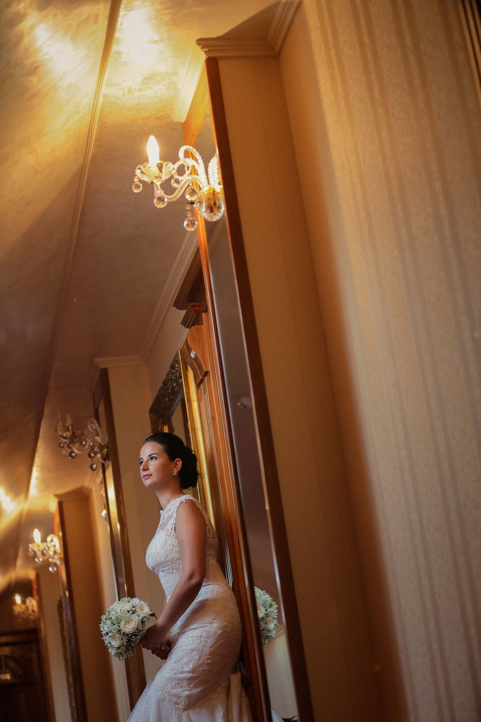 Canon EOS 5D Mark III sample photo. Anteroom, luxury, hotel, bride photography