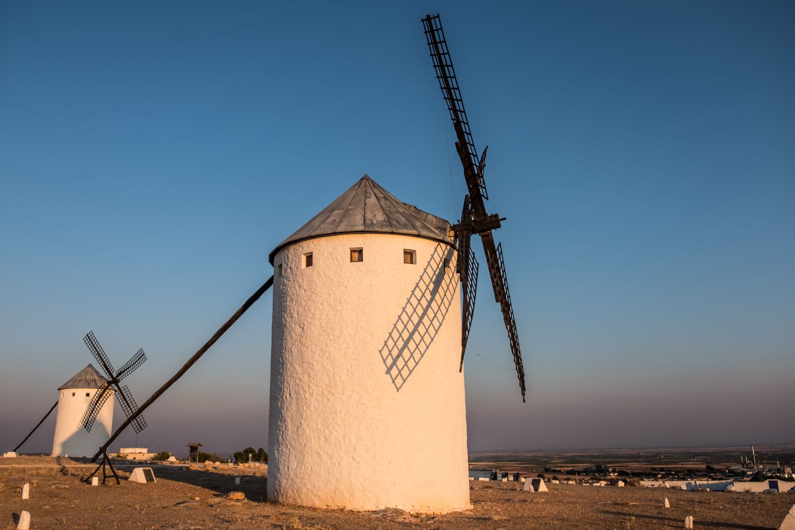 Fujifilm X-T2 sample photo. Sunset, mills, castilla photography