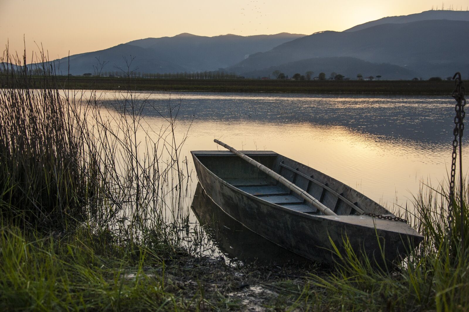 Nikon D40 sample photo. Sunset, boat, reflections photography