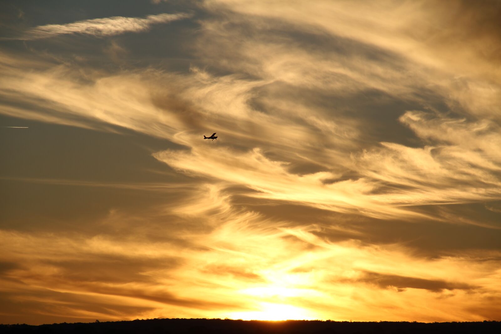 Canon EOS 7D sample photo. Plane, sunset, airplane photography