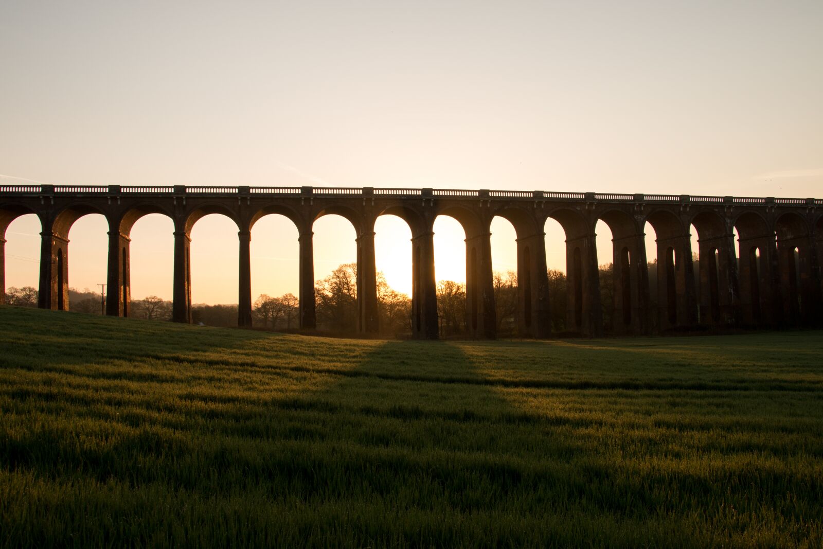 Canon EOS 70D sample photo. Viaduct, historic, building photography
