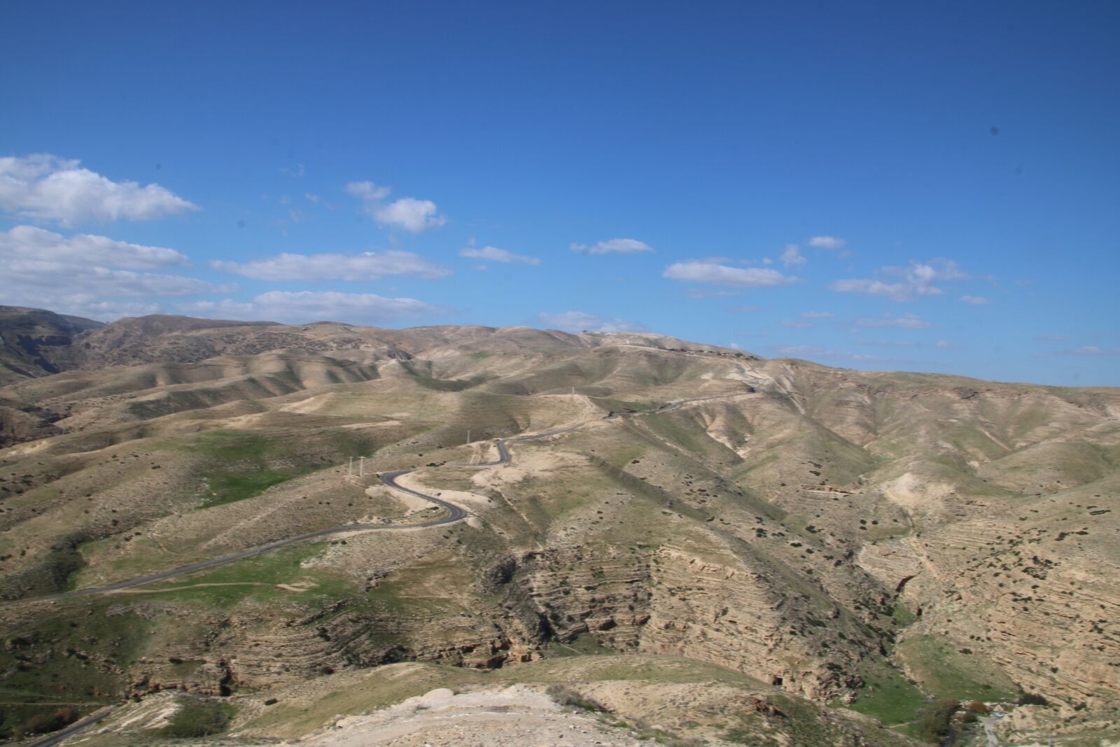 Canon EOS 750D (EOS Rebel T6i / EOS Kiss X8i) + Canon TS-E 90mm F2.8 Tilt-Shift sample photo. Mountain, desert, spring photography