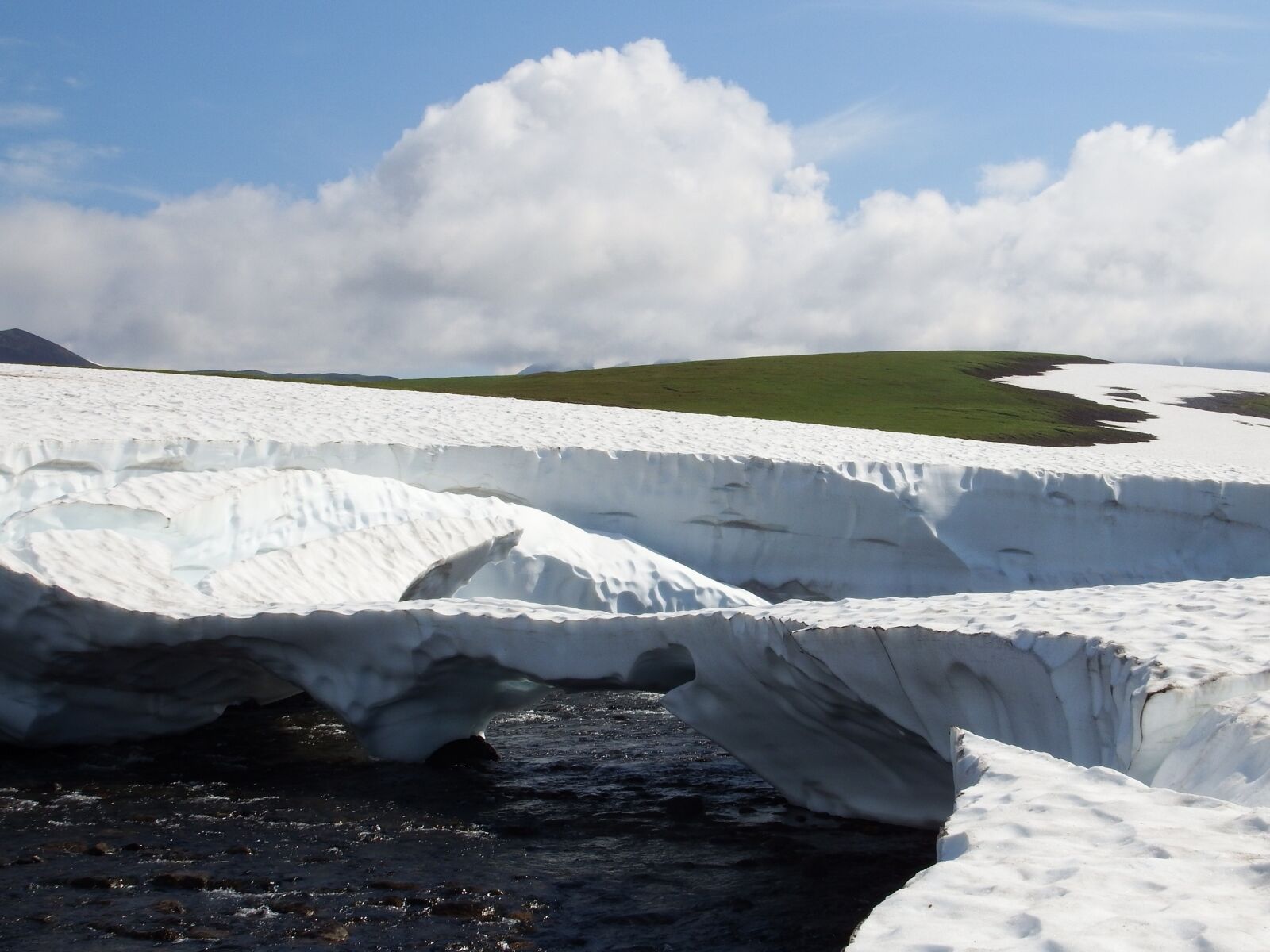 Fujifilm FinePix S1 sample photo. Kamchatka, mountain plateau, tundra photography