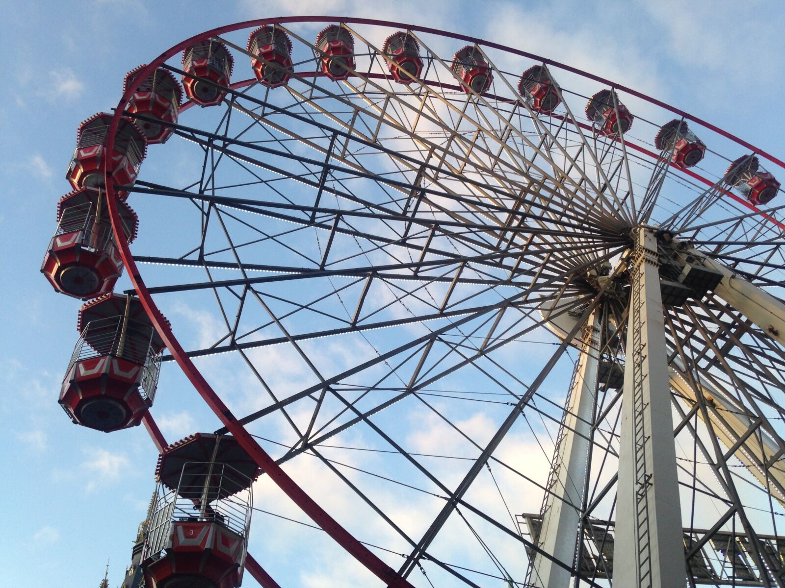 Apple iPhone 5c sample photo. Ferris wheel, city, christmas photography