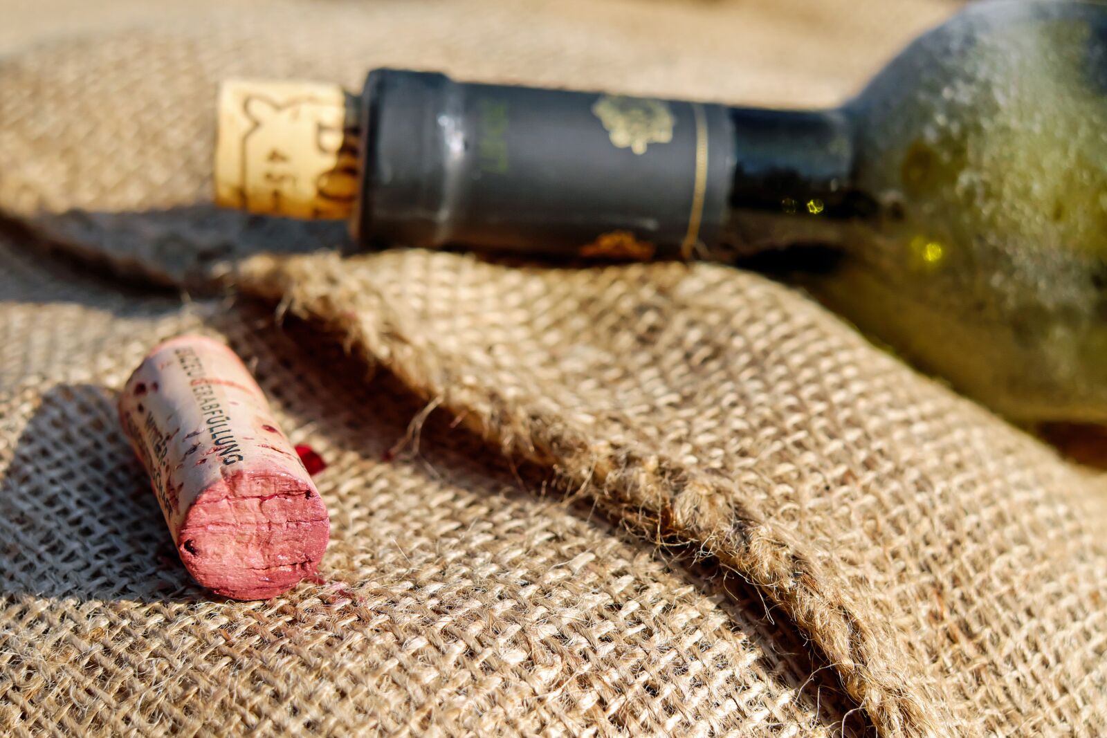 Fujifilm X-T10 + Fujifilm XF 35mm F1.4 R sample photo. Cork, bottle corks, wine photography
