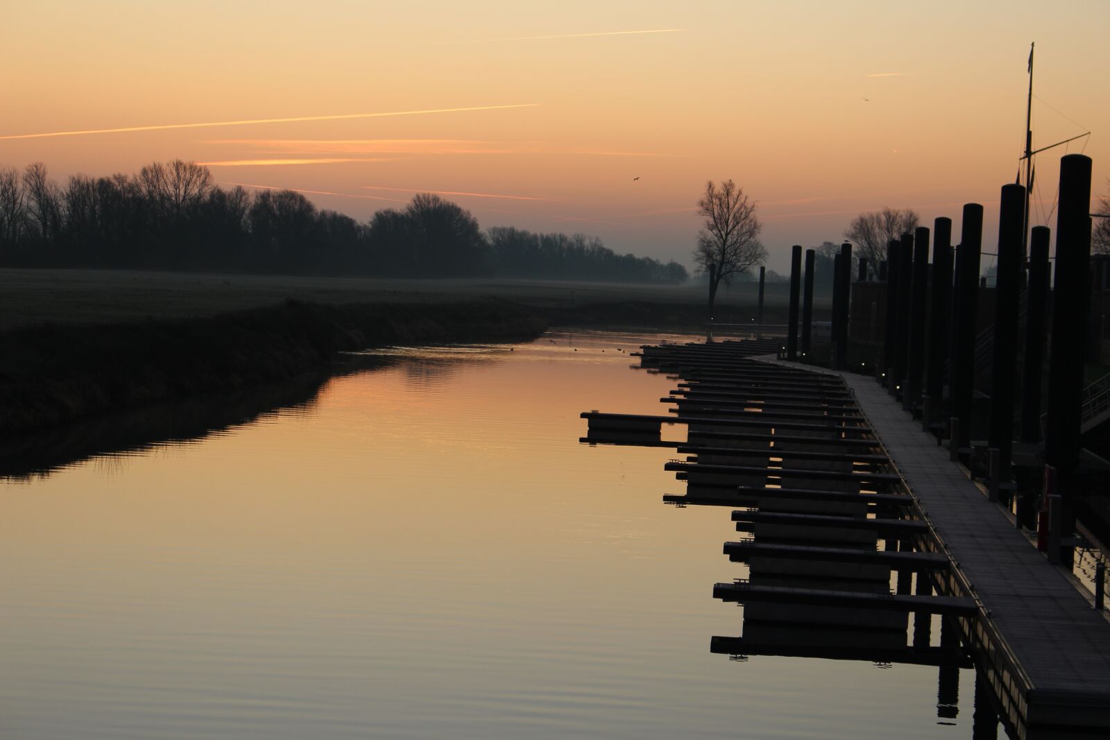 Canon EOS 100D (EOS Rebel SL1 / EOS Kiss X7) sample photo. Elbe, hitzacker, marina photography