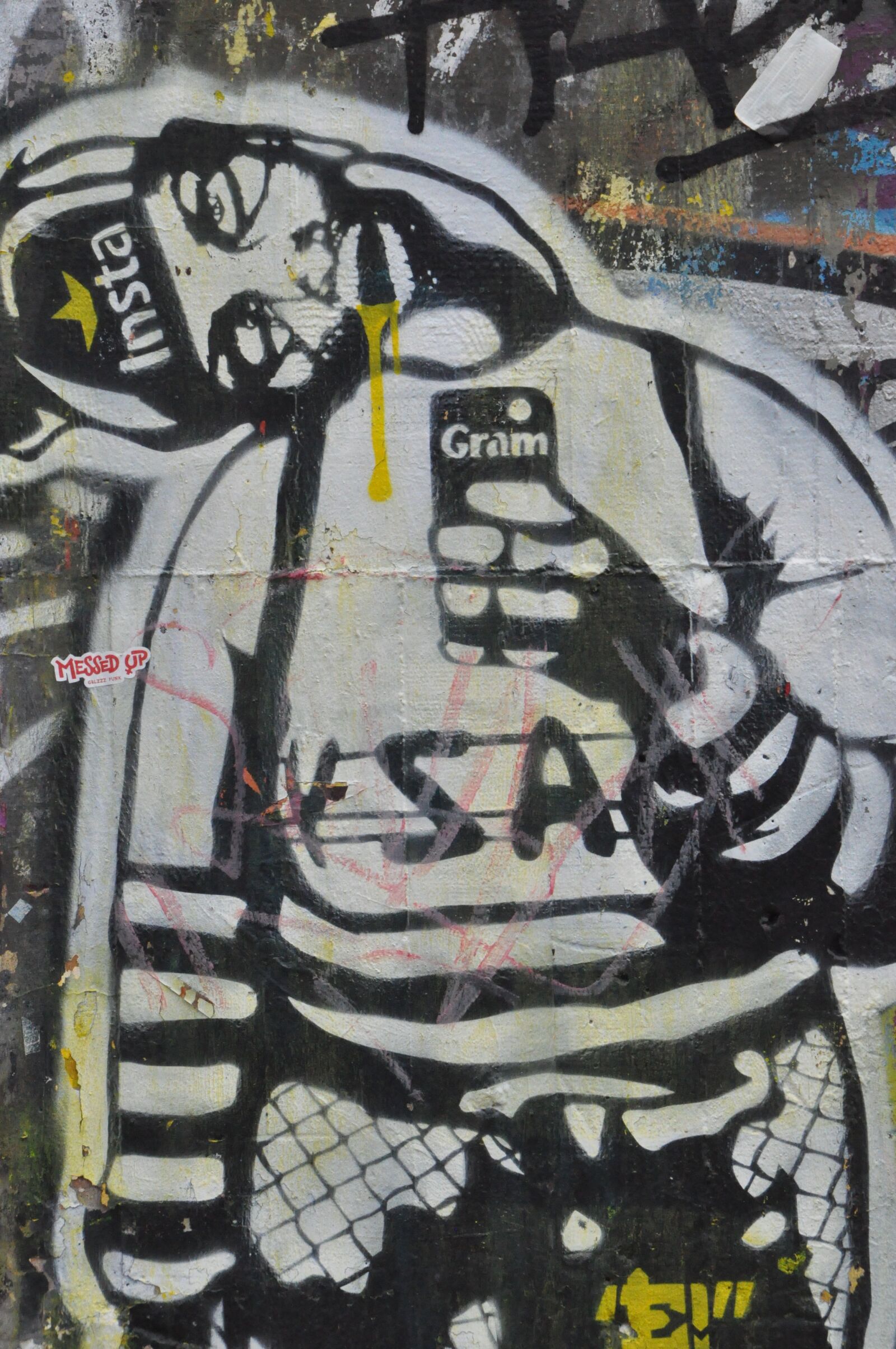 Nikon D5000 sample photo. Berlin, street art, graffiti photography