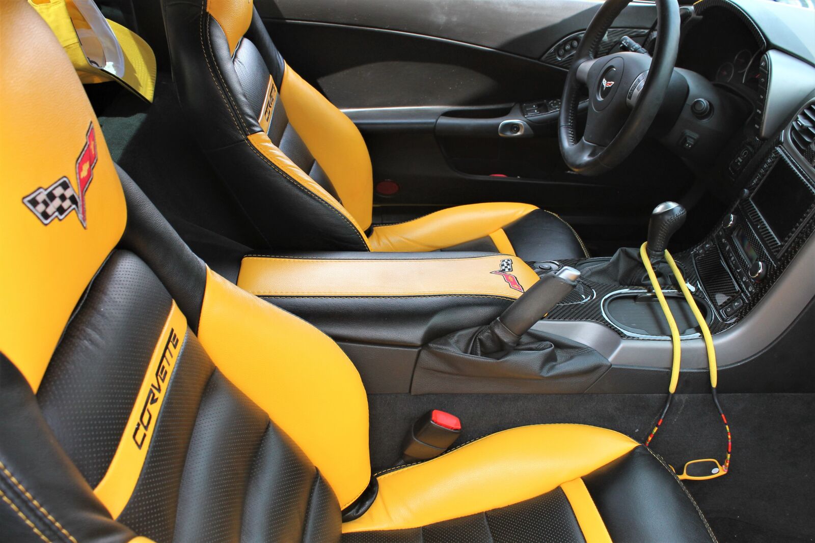 Canon EOS 1100D (EOS Rebel T3 / EOS Kiss X50) sample photo. Corvette, sports car, speed photography