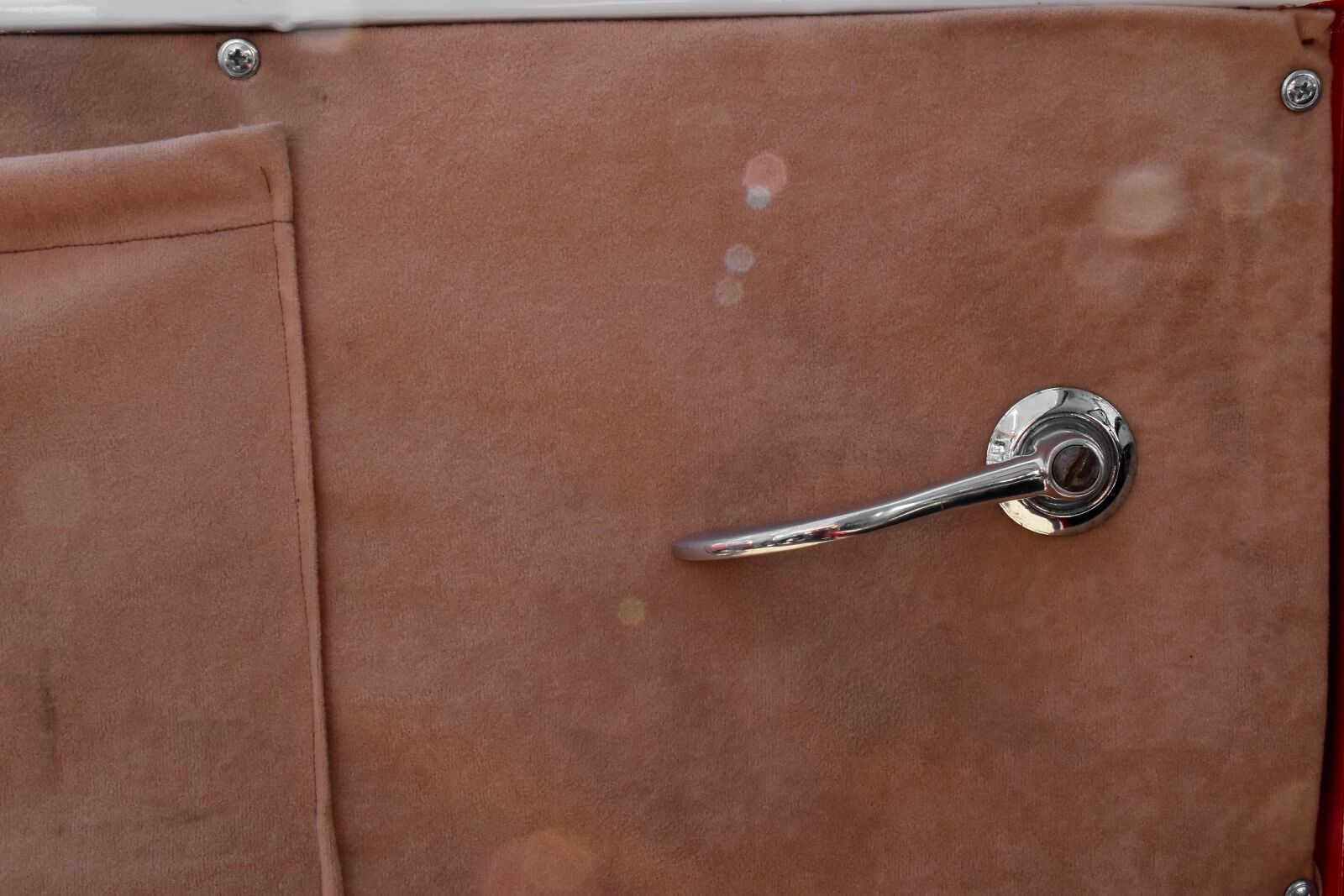 Nikon D5500 sample photo. Fastener, door, texture, old photography