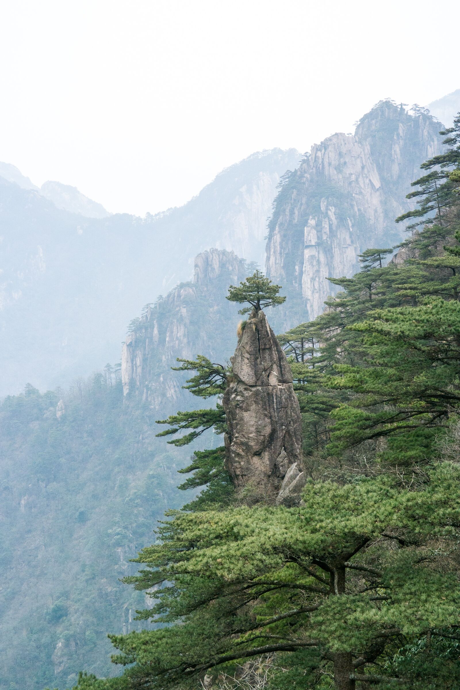 Samsung NX 18-55mm F3.5-5.6 OIS sample photo. Sulfuric acid, mountain, people's photography