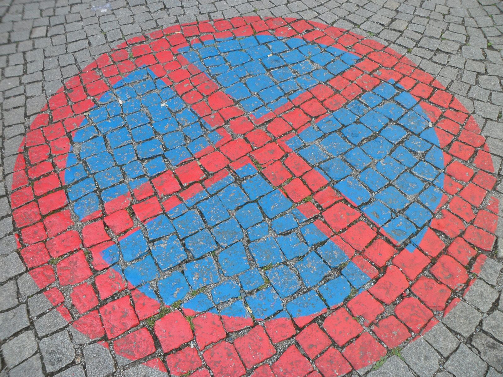Samsung PL150 / VLUU PL150 /  TL210 /  PL151 sample photo. Road surface, cobblestones, stones photography