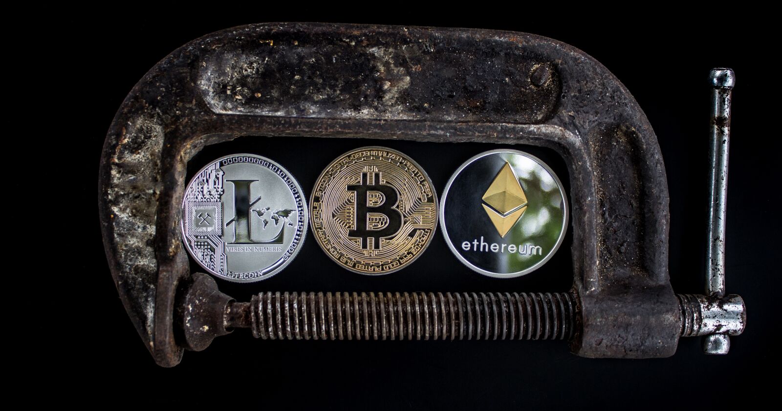 Canon EOS 60D sample photo. Cryptocurrency, security, c clamp photography