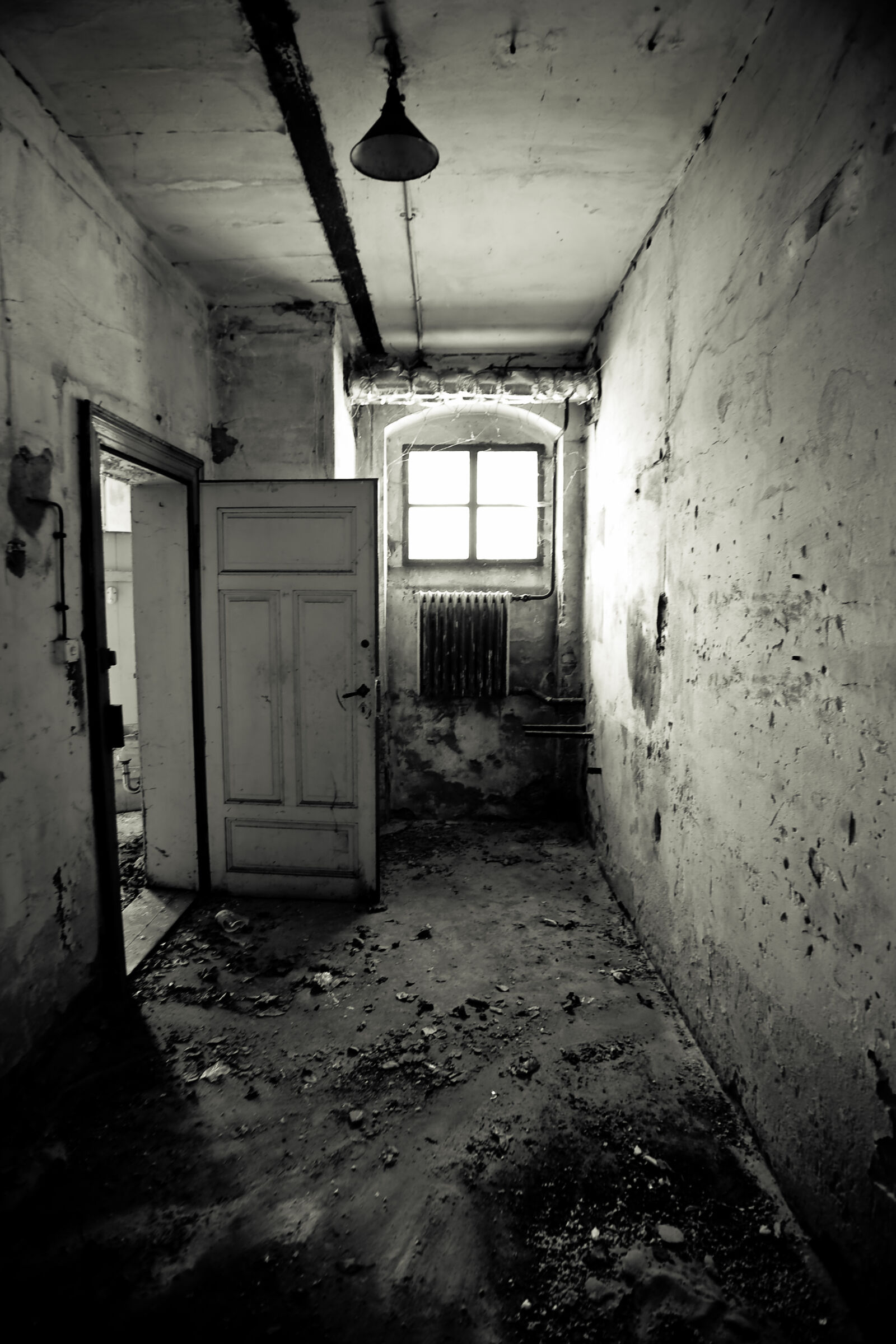 Canon EOS 5D sample photo. Buidling, lost, old photography