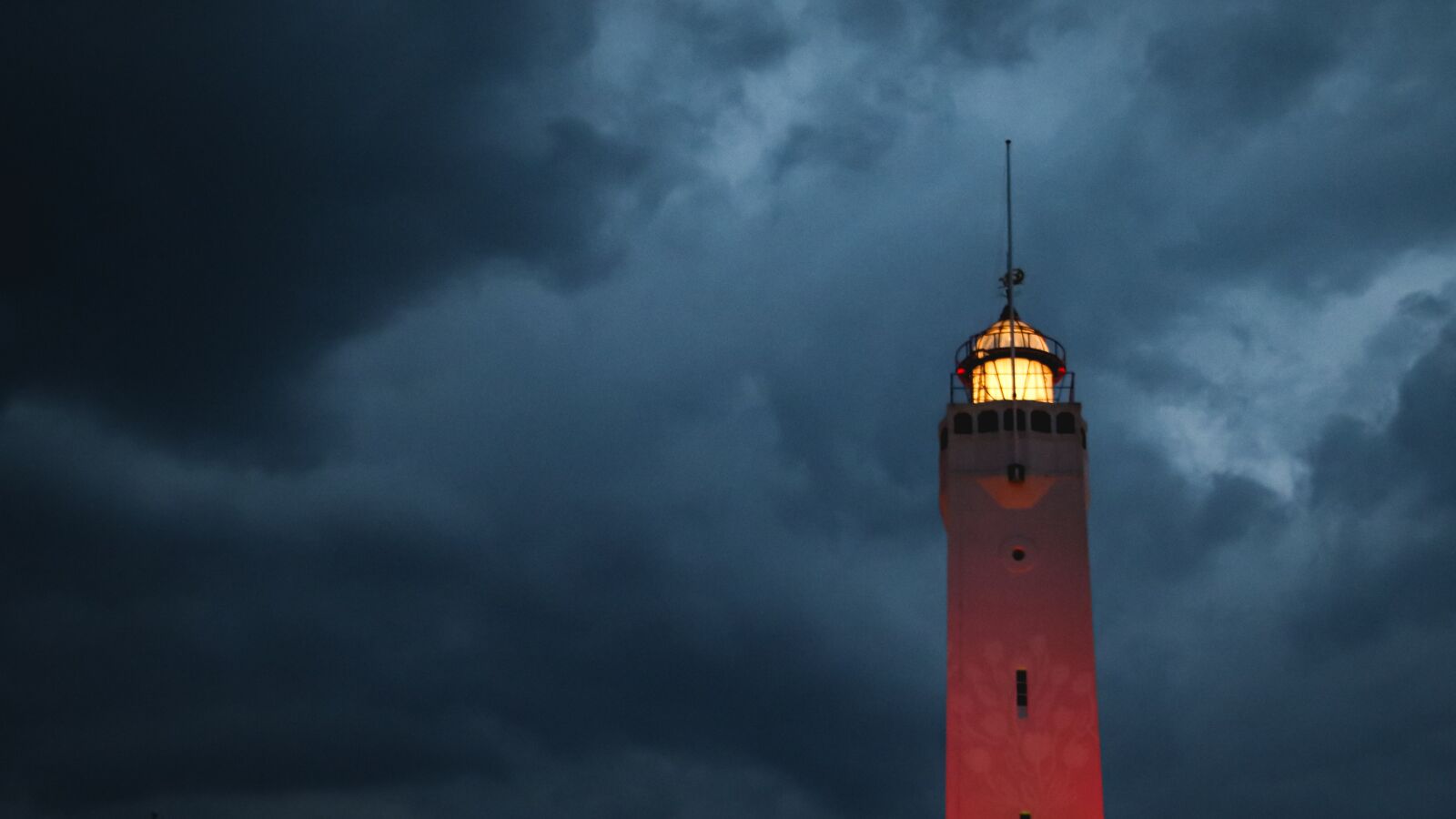 Canon EOS 760D (EOS Rebel T6s / EOS 8000D) sample photo. Lighthouse, sea, clouds photography
