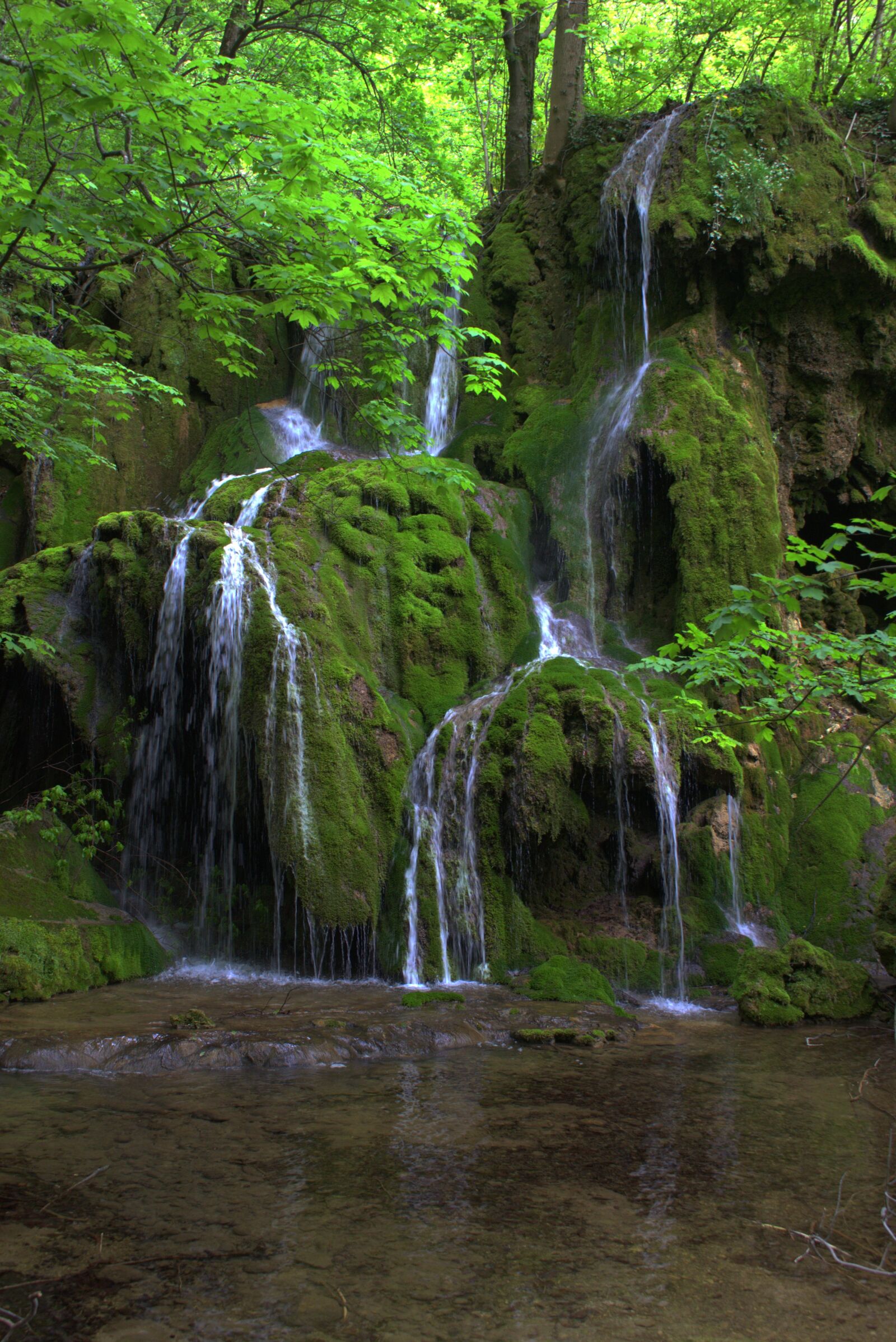 Canon EOS 100D (EOS Rebel SL1 / EOS Kiss X7) sample photo. Romania, waterfall, forest photography