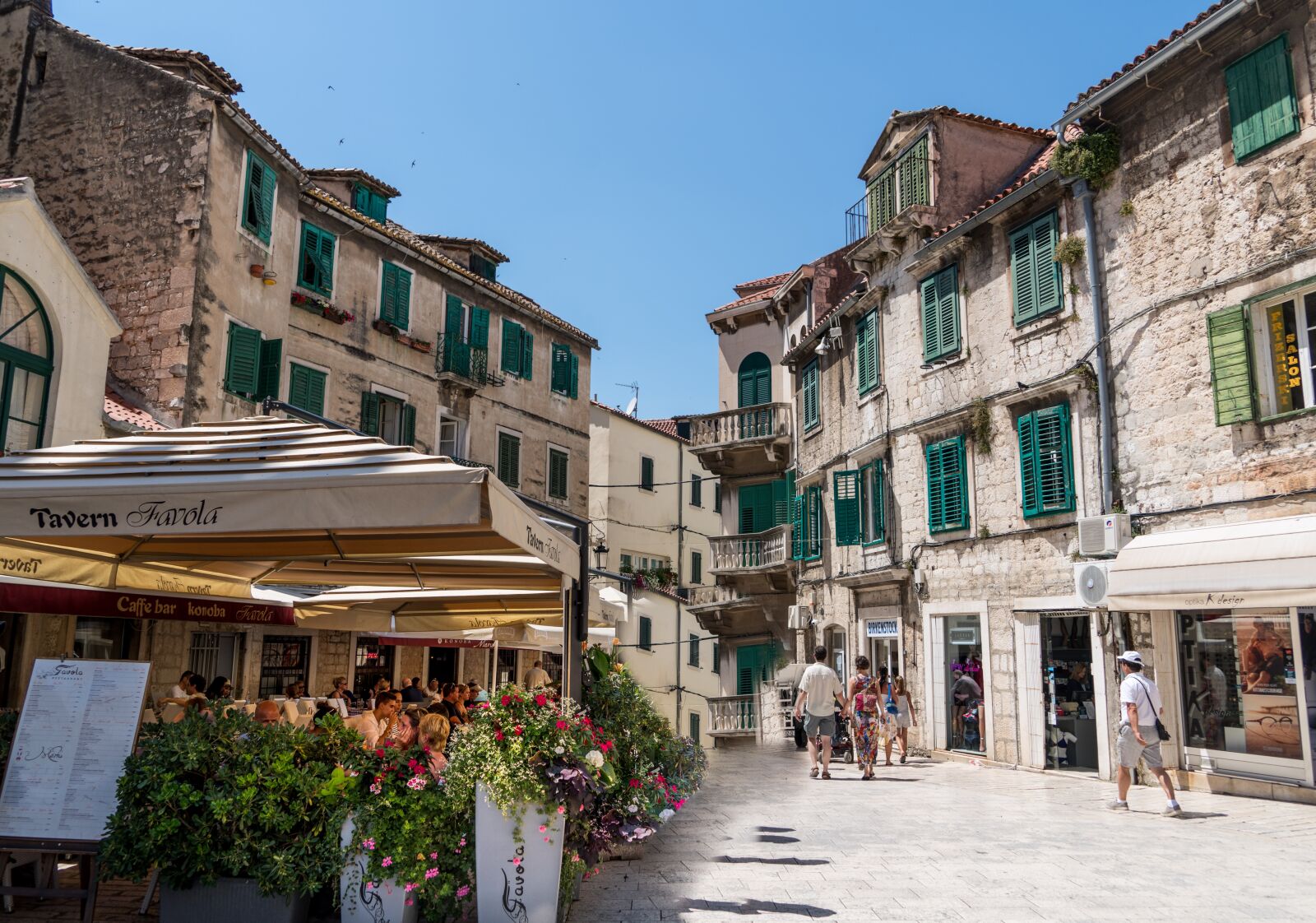 Sony a7R II + Sony FE 24-240mm F3.5-6.3 OSS sample photo. Split, croatia, sky photography