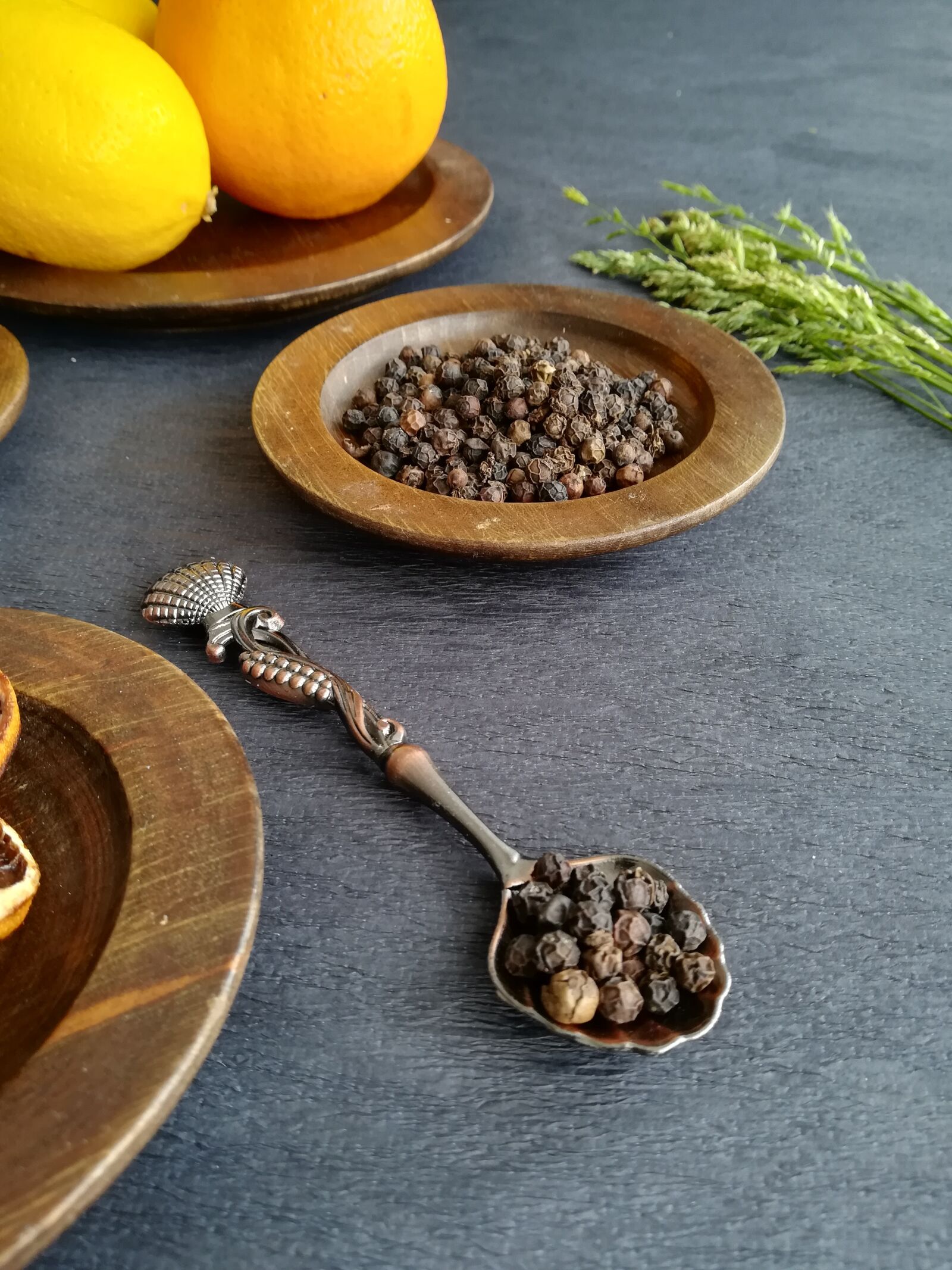 HUAWEI P10 lite sample photo. Pepper, spices, ingredient photography
