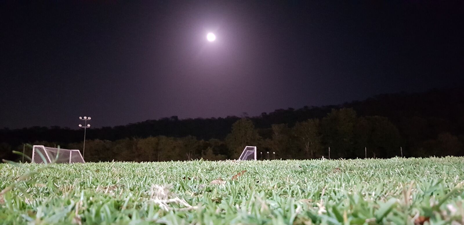 Samsung Galaxy S8+ sample photo. Relax, deporte, luna photography